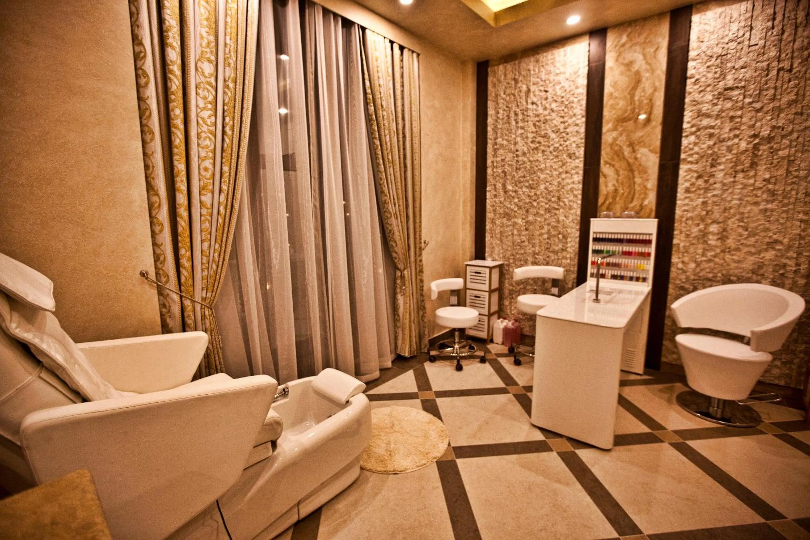Spa and wellness centre/facilities in Multi Grand Pharaon Hotel
