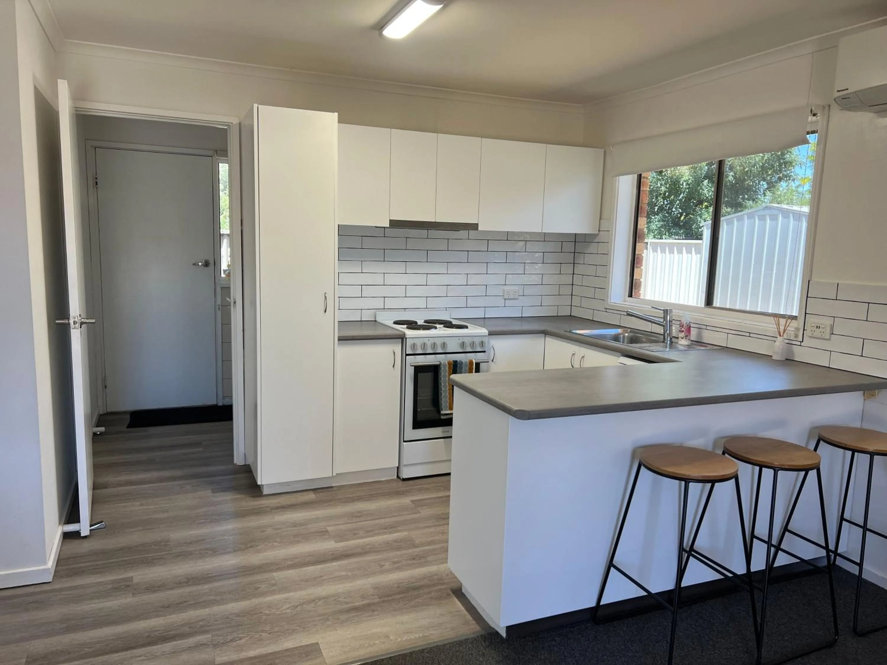 Sunny Shackell - Echuca Moama Holiday Accommodation