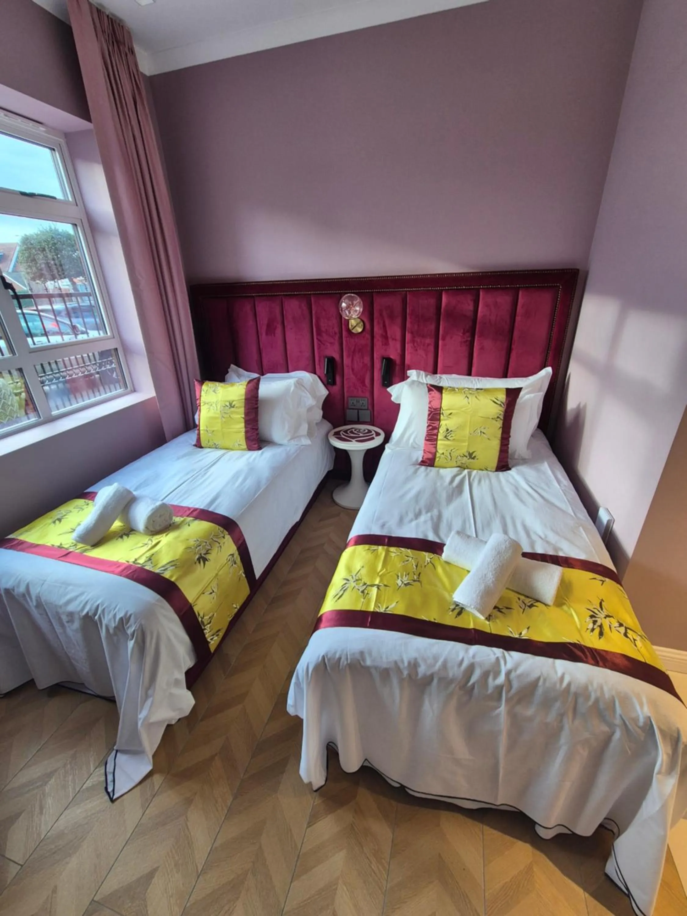 Bedroom, Bed in Rosemay Hotel near London Heathrow Airport
