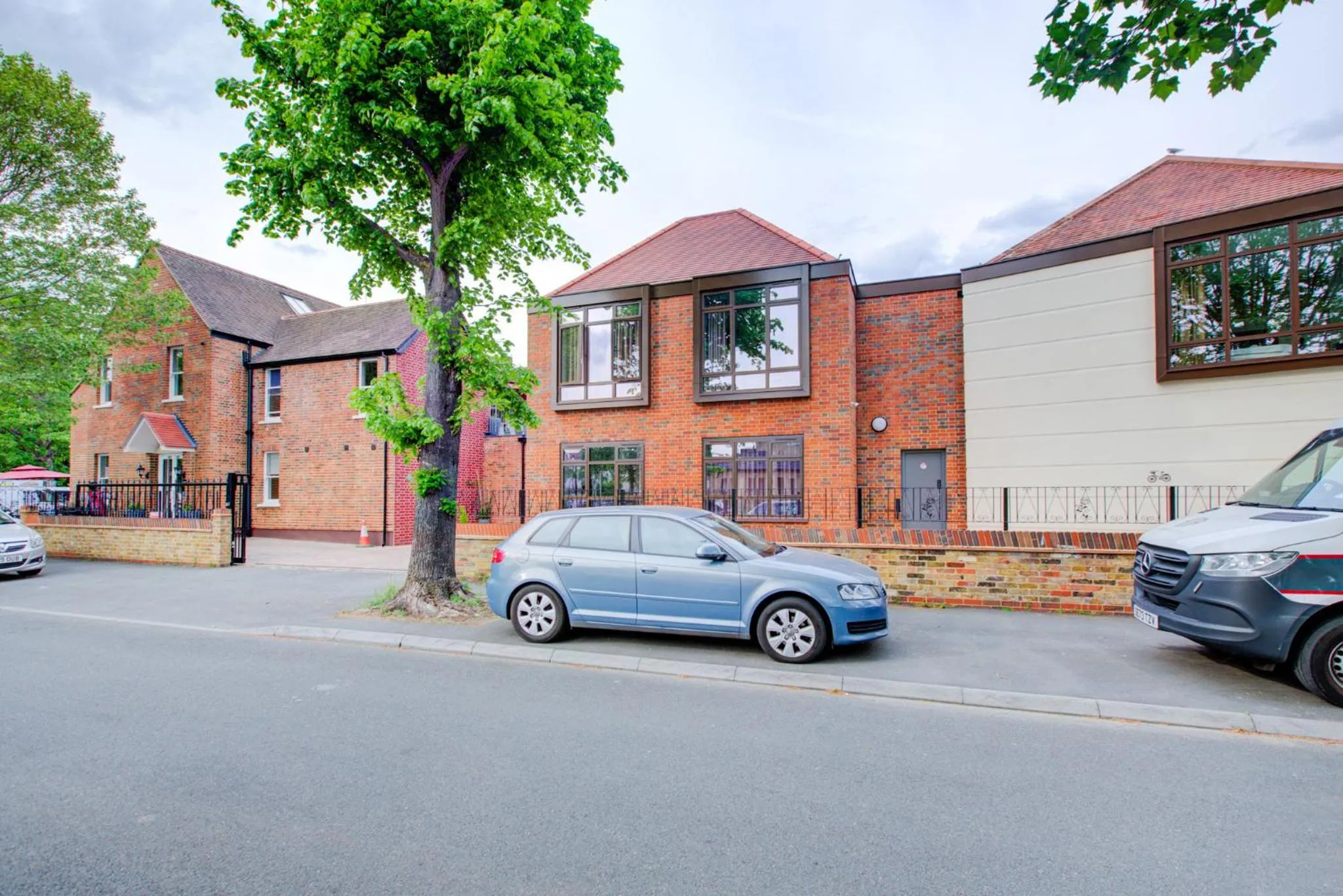 Street view in Rosemay Hotel near London Heathrow Airport