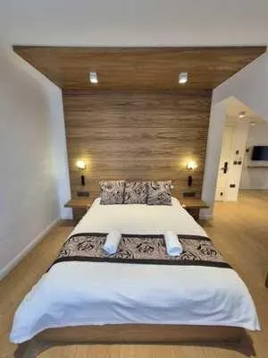 Bed in Rosemay Boutique Hotel Near Heathrow Airport