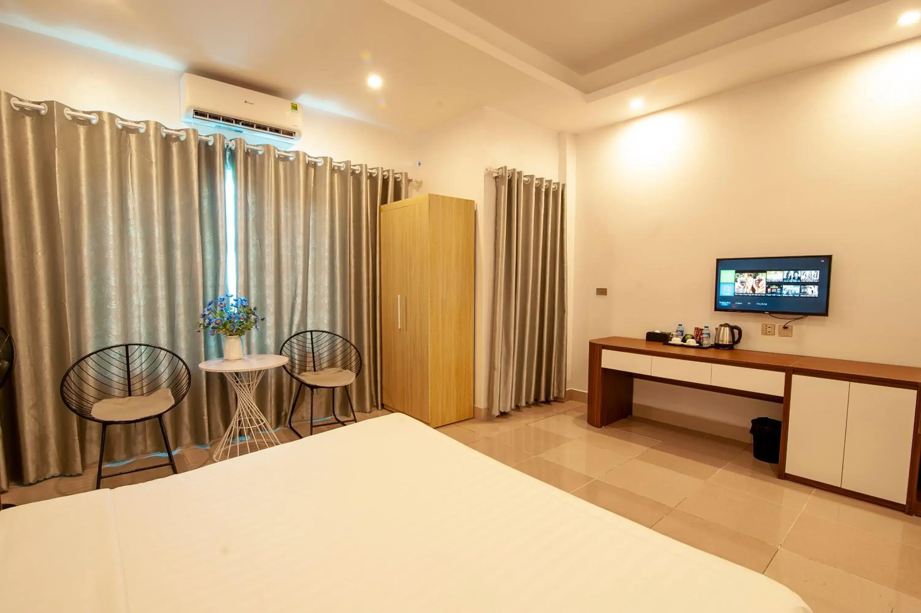 TV and multimedia, Bed in Tam Coc Peaceful Hotel TV and multimedia, Bed in Tam Coc Peaceful Hotel