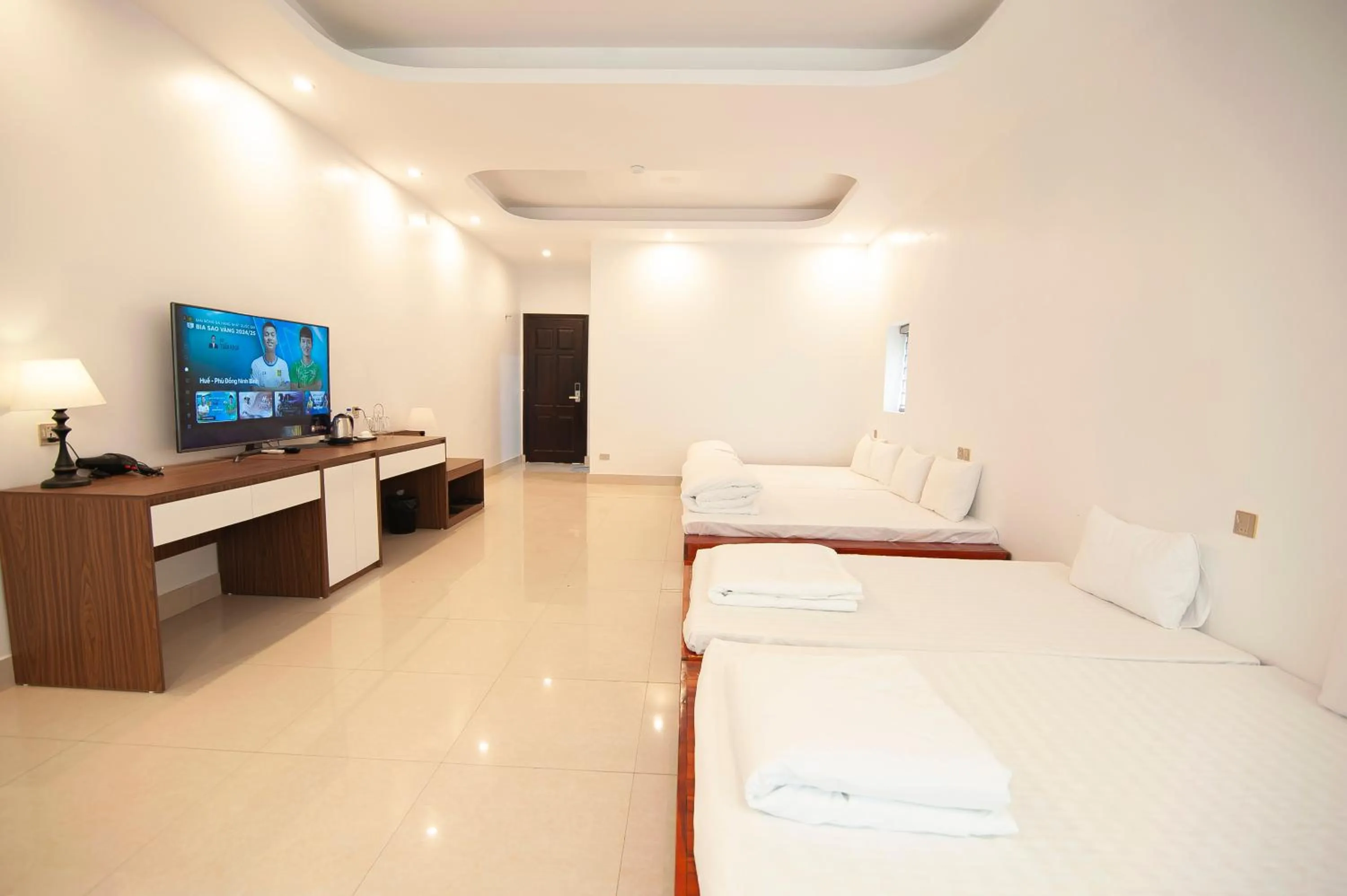 Photo of the whole room, Bed in Tam Coc Peaceful Hotel