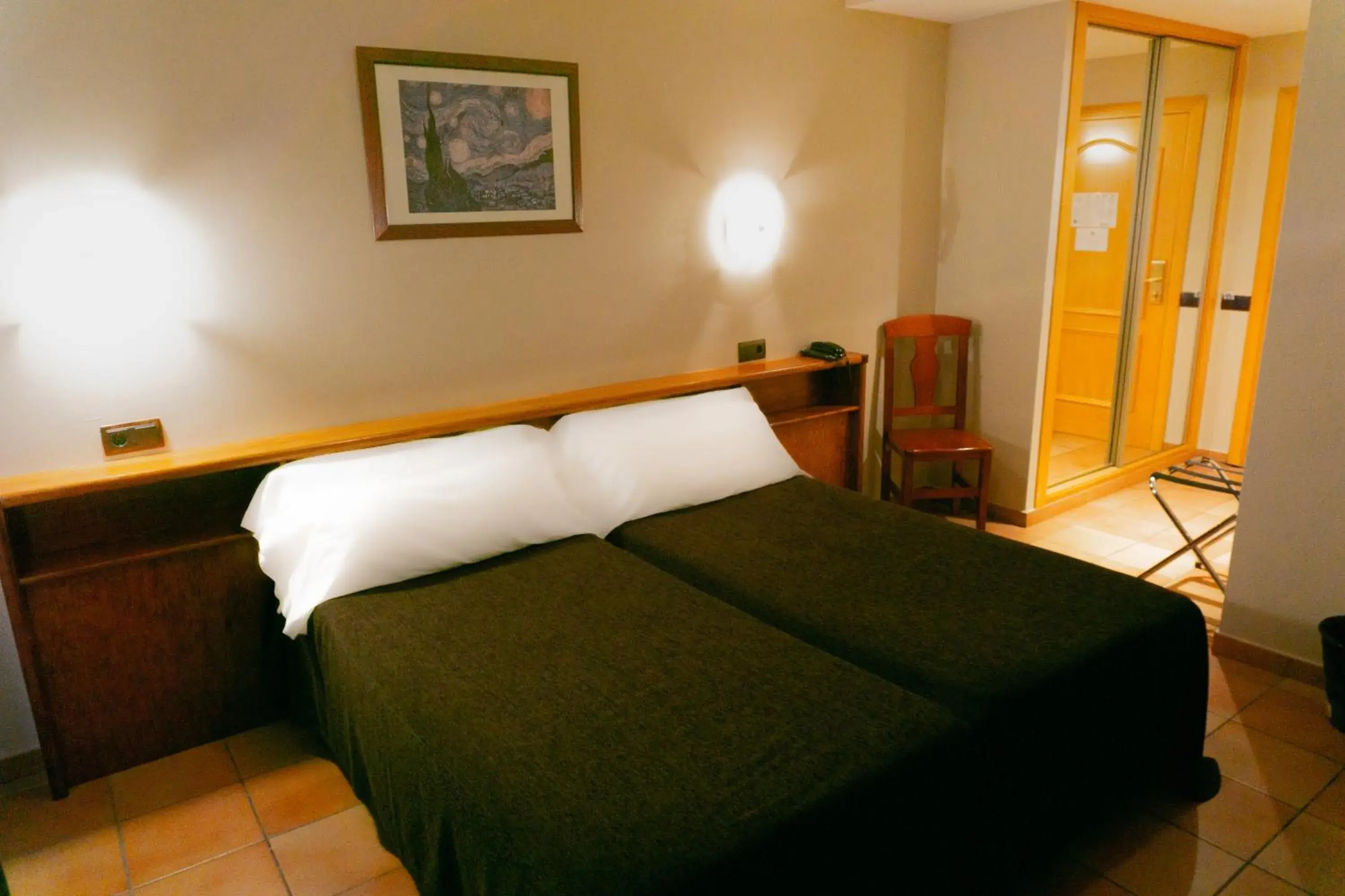 Double Room in Hotel Ransol Double Room in Hotel Ransol