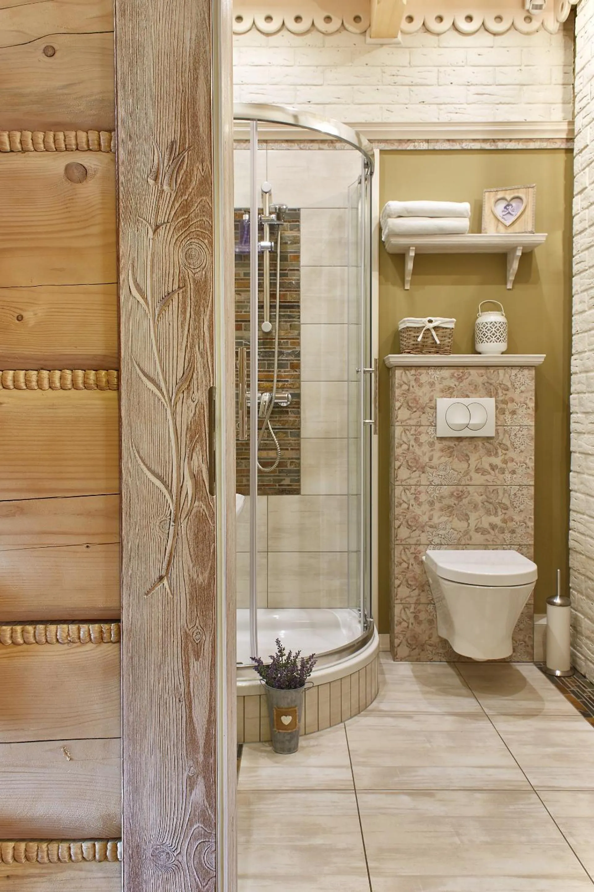 Shower in Osada Maruszyna