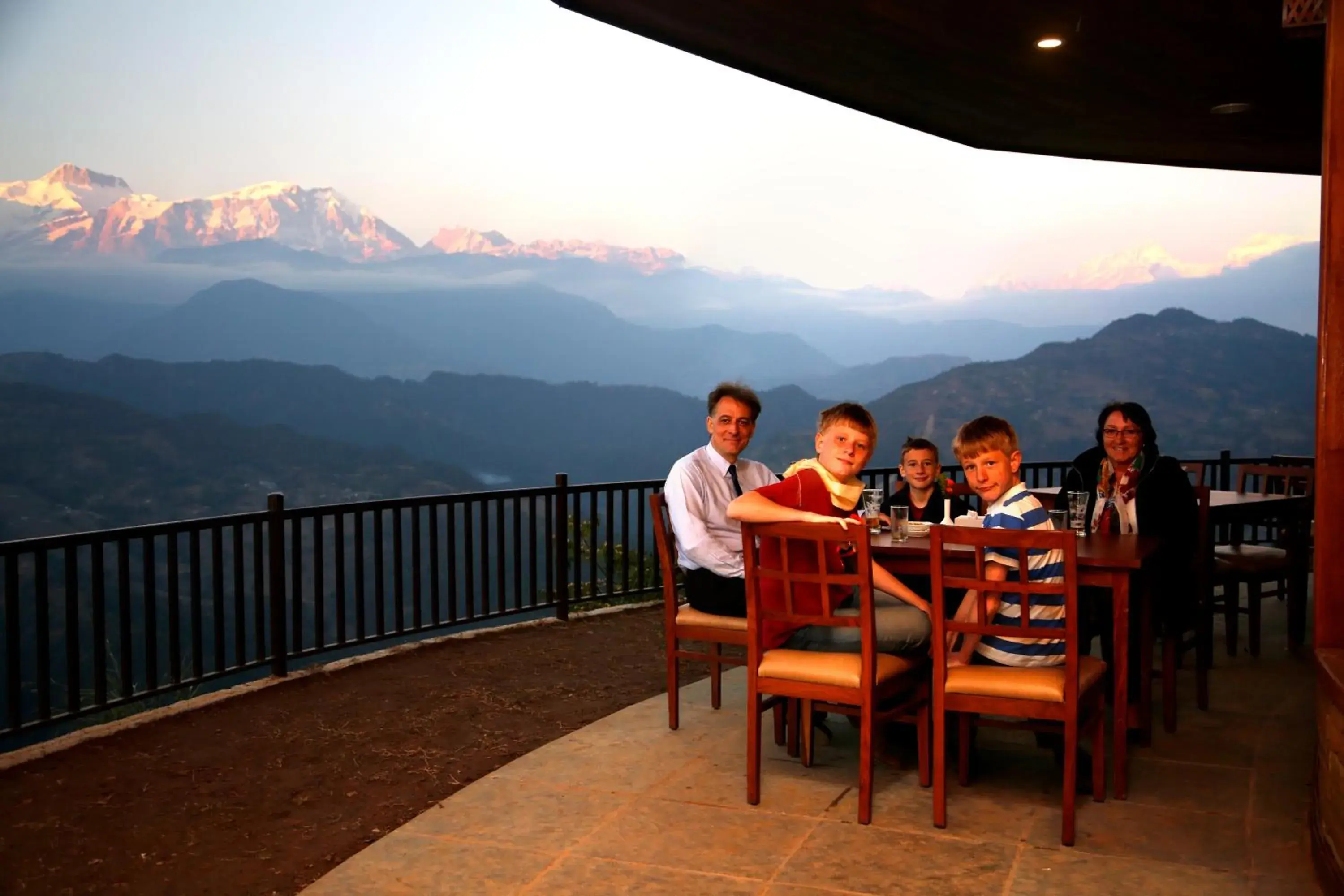 Restaurant/places to eat in Rupakot Resort Restaurant/places to eat in Rupakot Resort