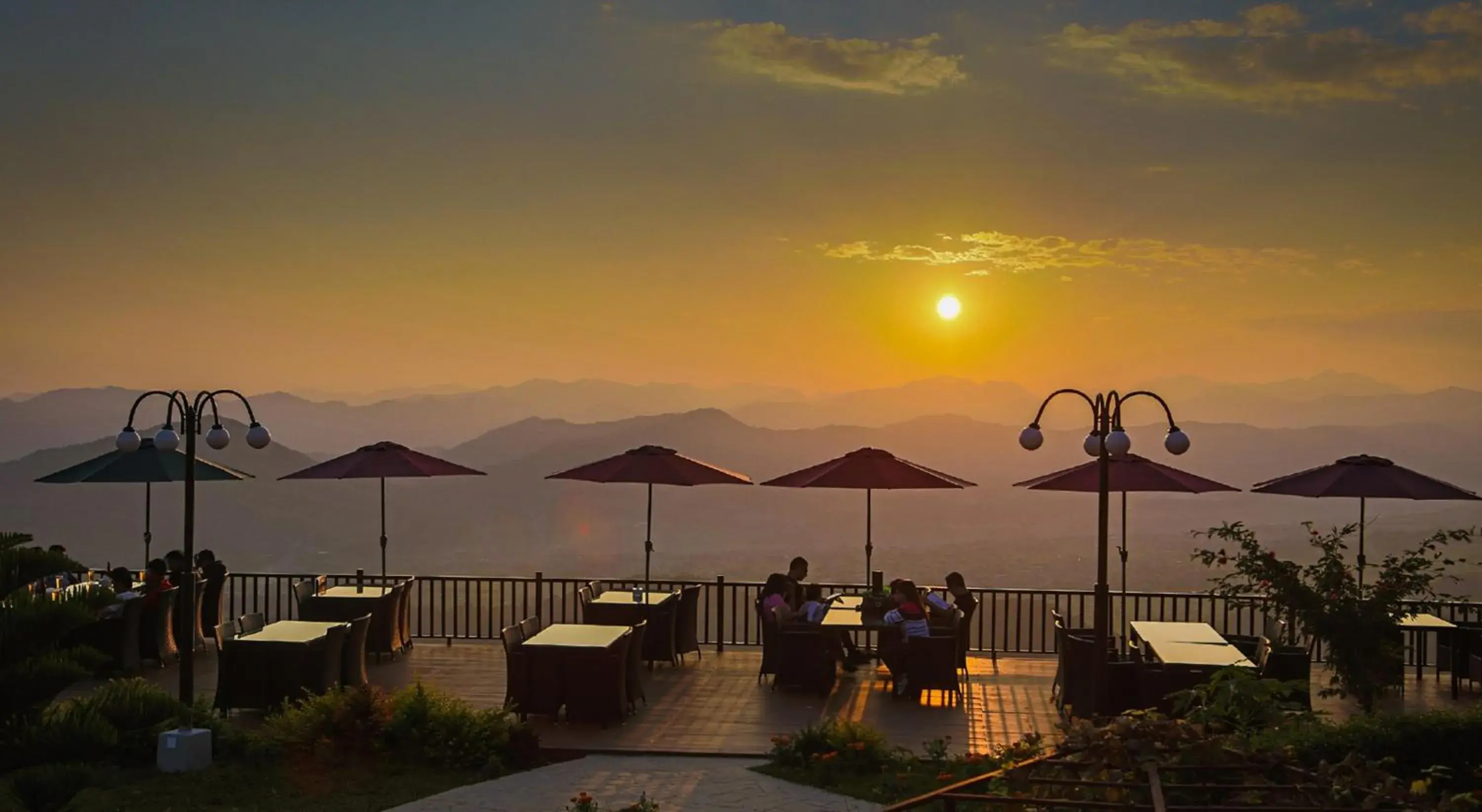 Restaurant/places to eat in Rupakot Resort Restaurant/places to eat in Rupakot Resort