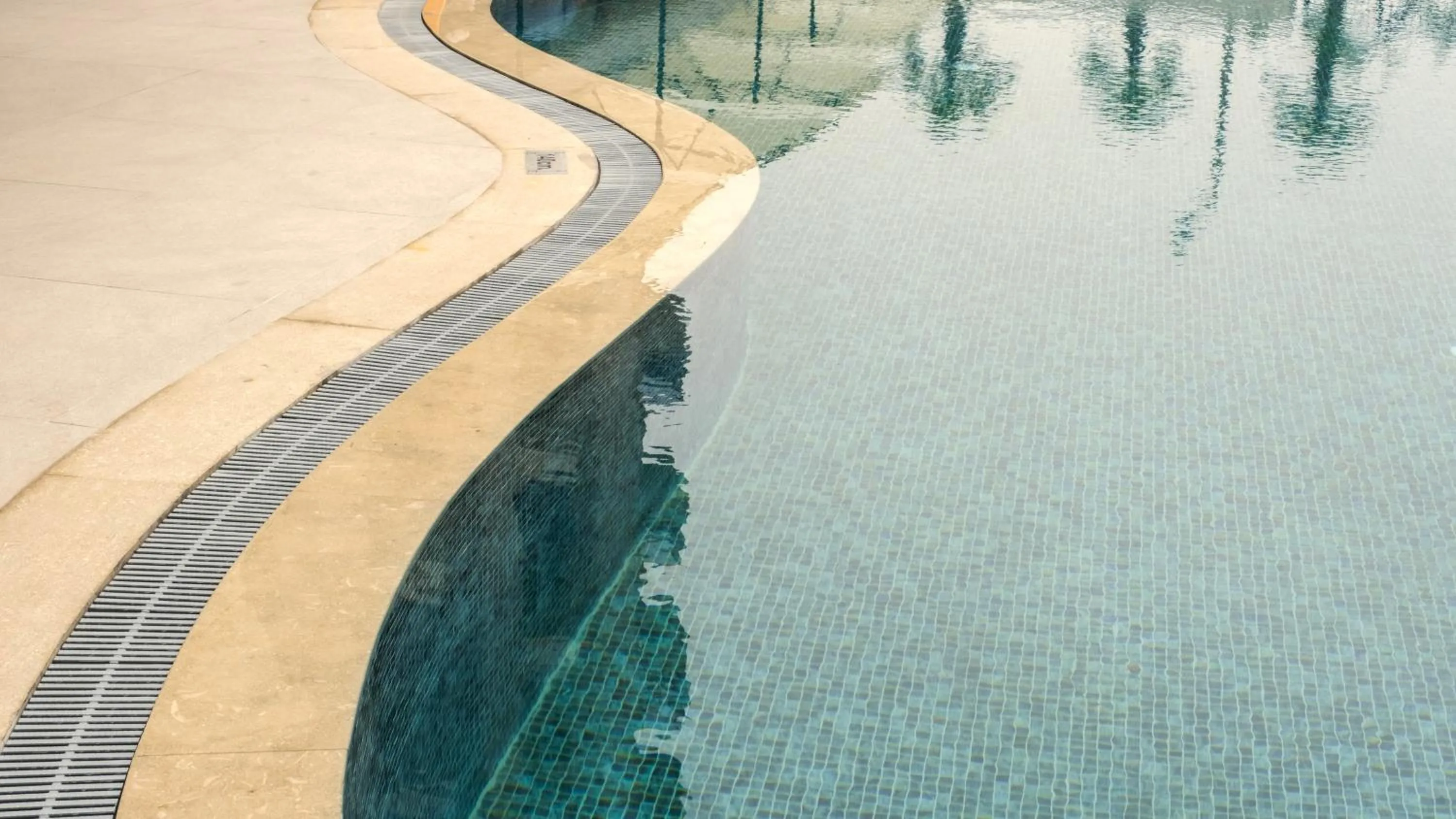 Swimming pool in Kleopatra Dreams Beach Hotel