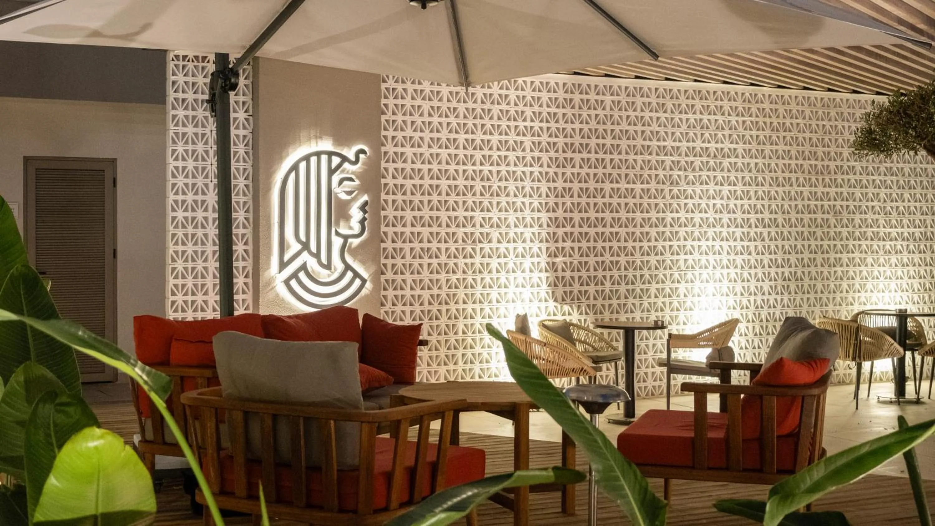 Garden in Kleopatra Dreams Beach Hotel