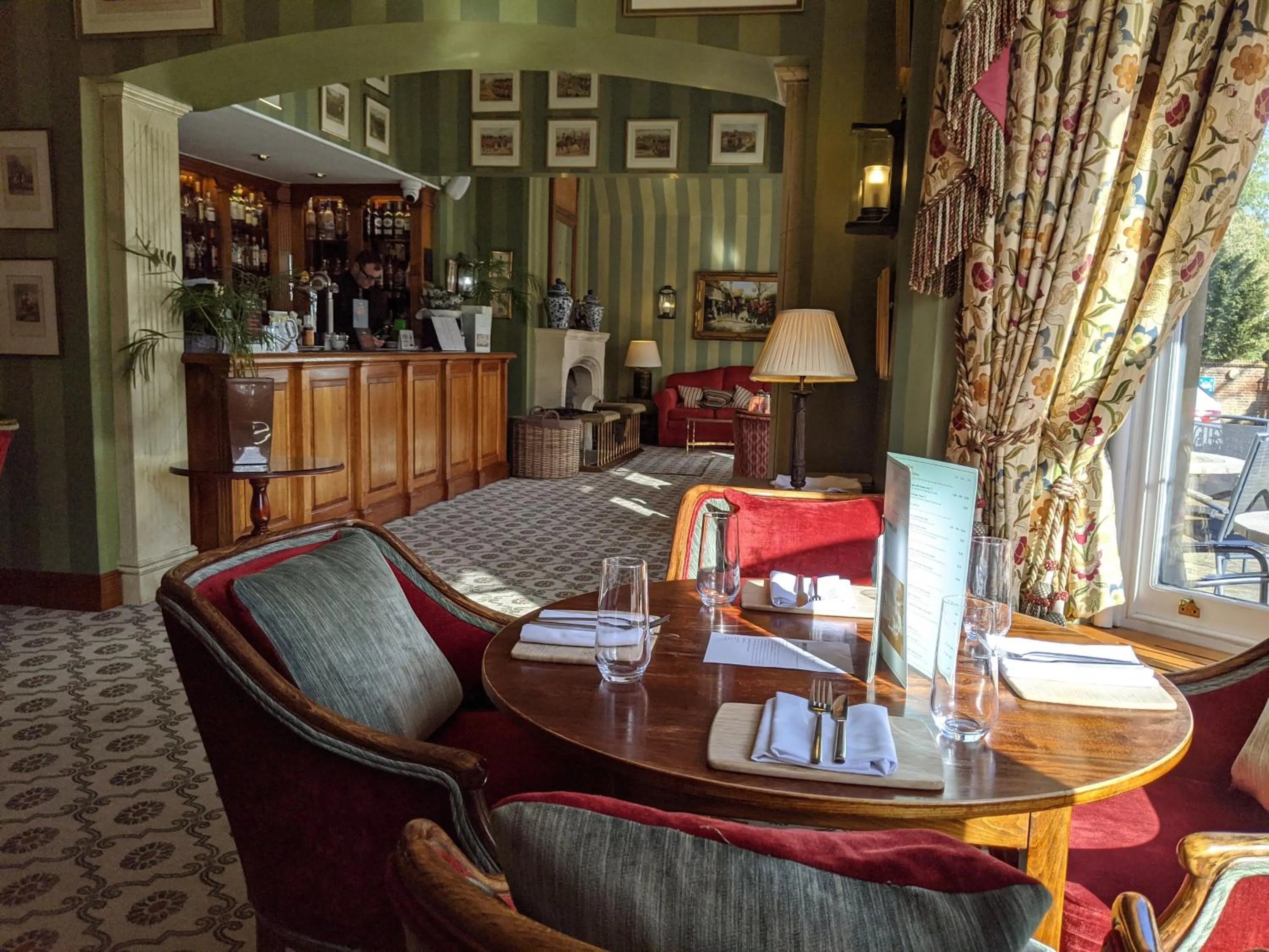Restaurant/places to eat in Cotswold Lodge Hotel