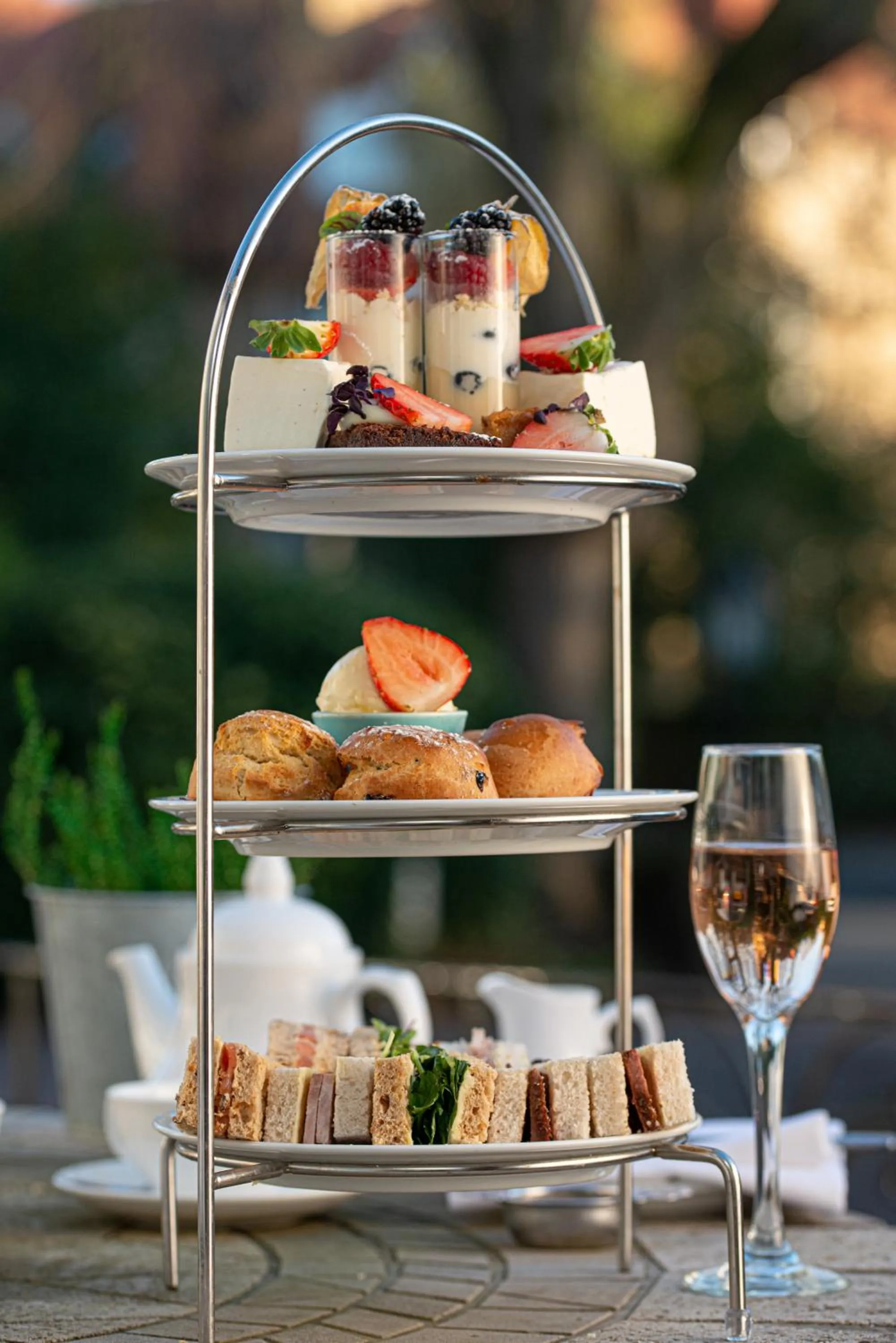 Patio in Cotswold Lodge Hotel