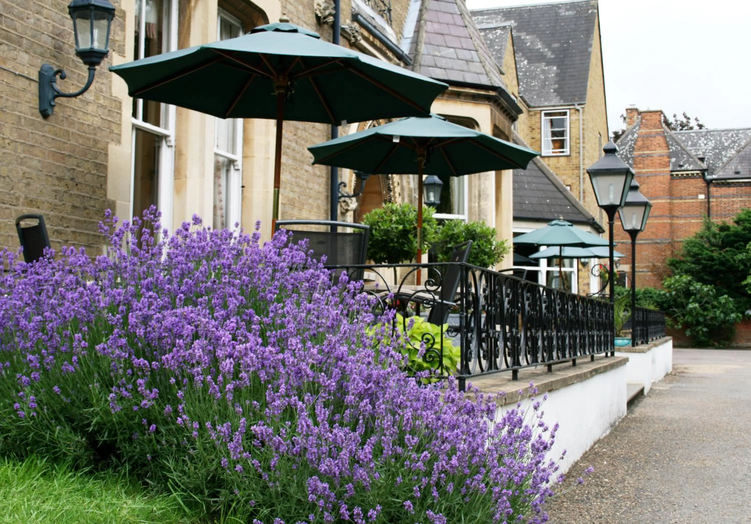Balcony/Terrace in Cotswold Lodge Hotel