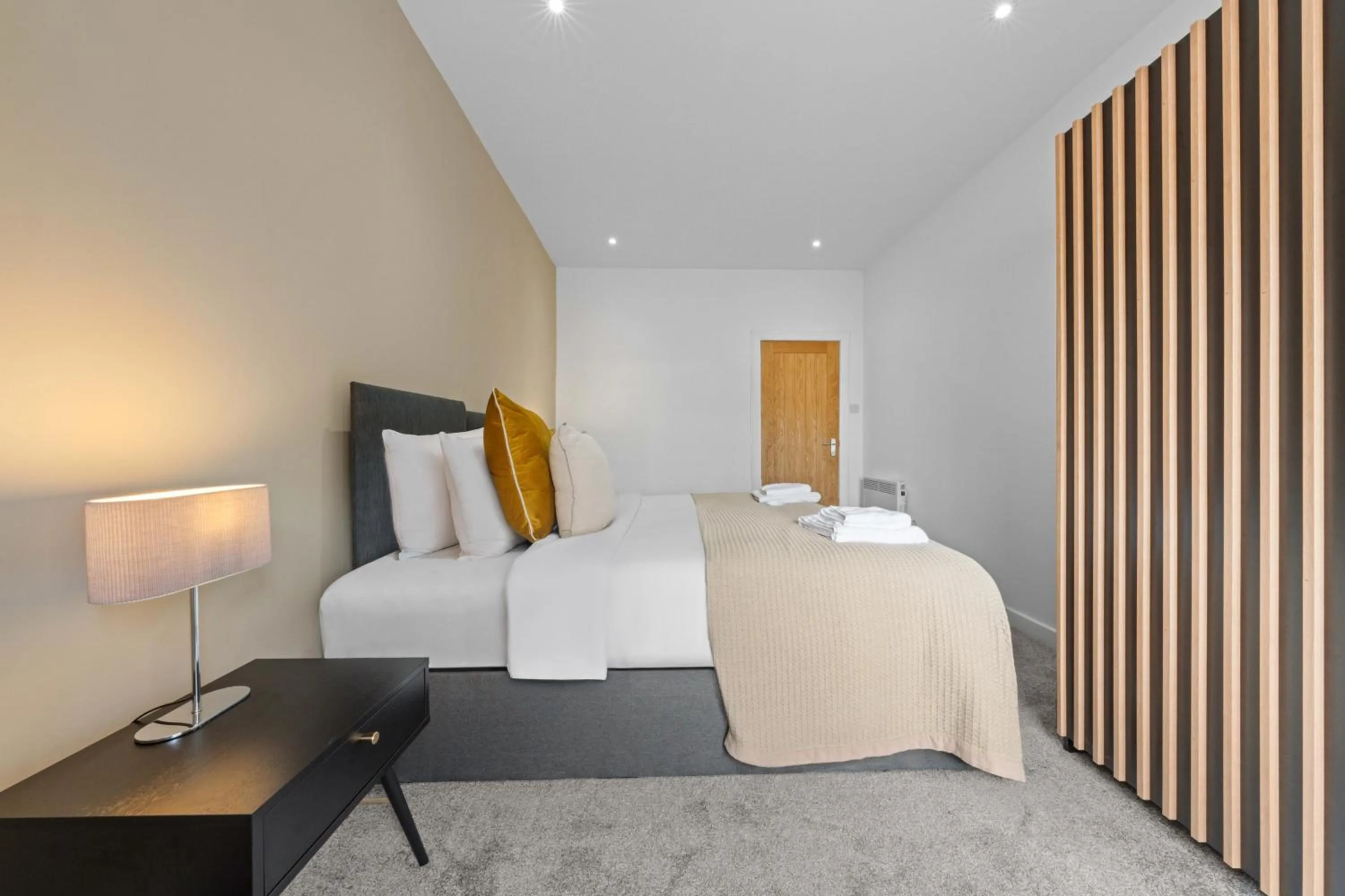 The Manor - Beachwalk Apartments