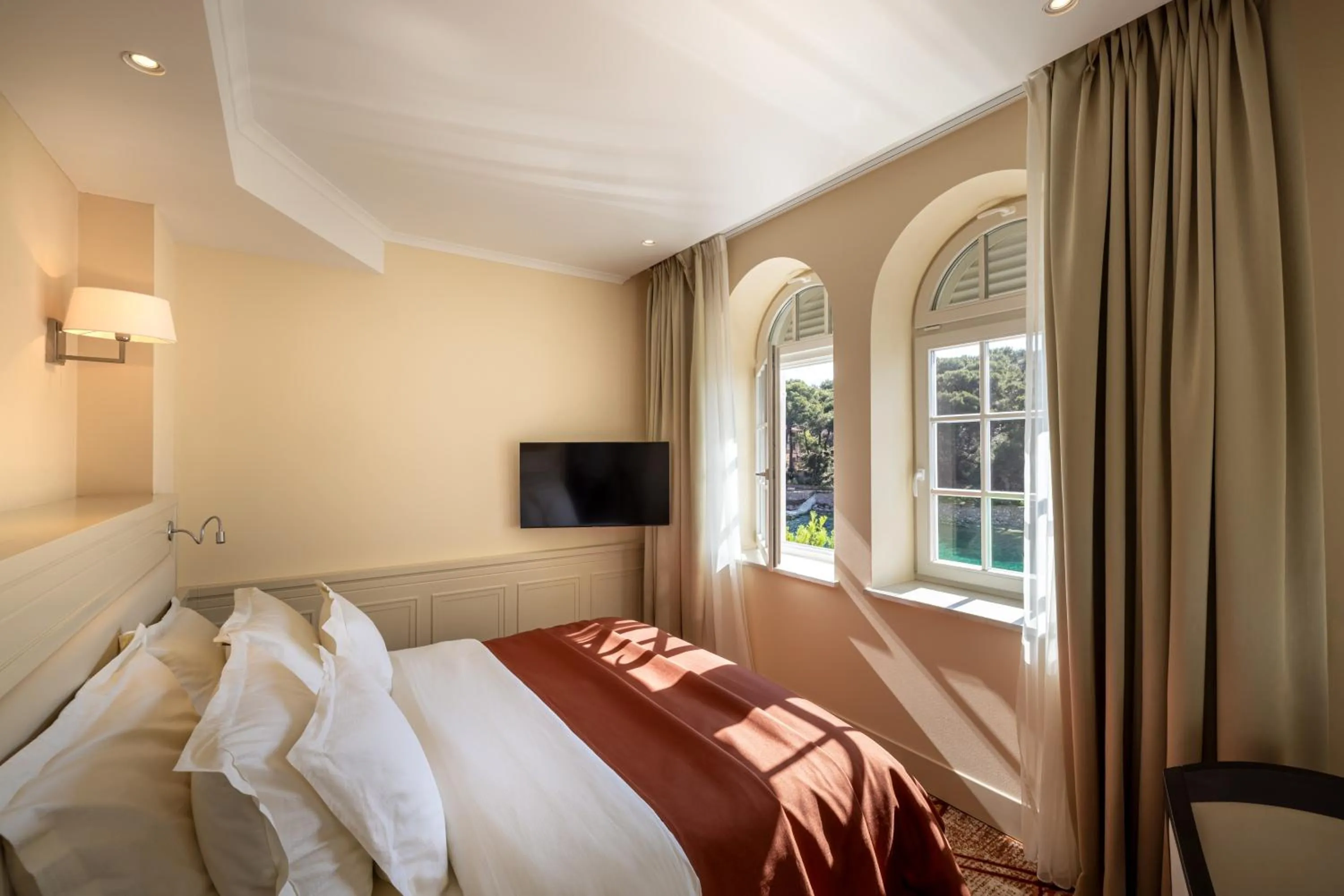 Bed in Boutique Hotel Alhambra