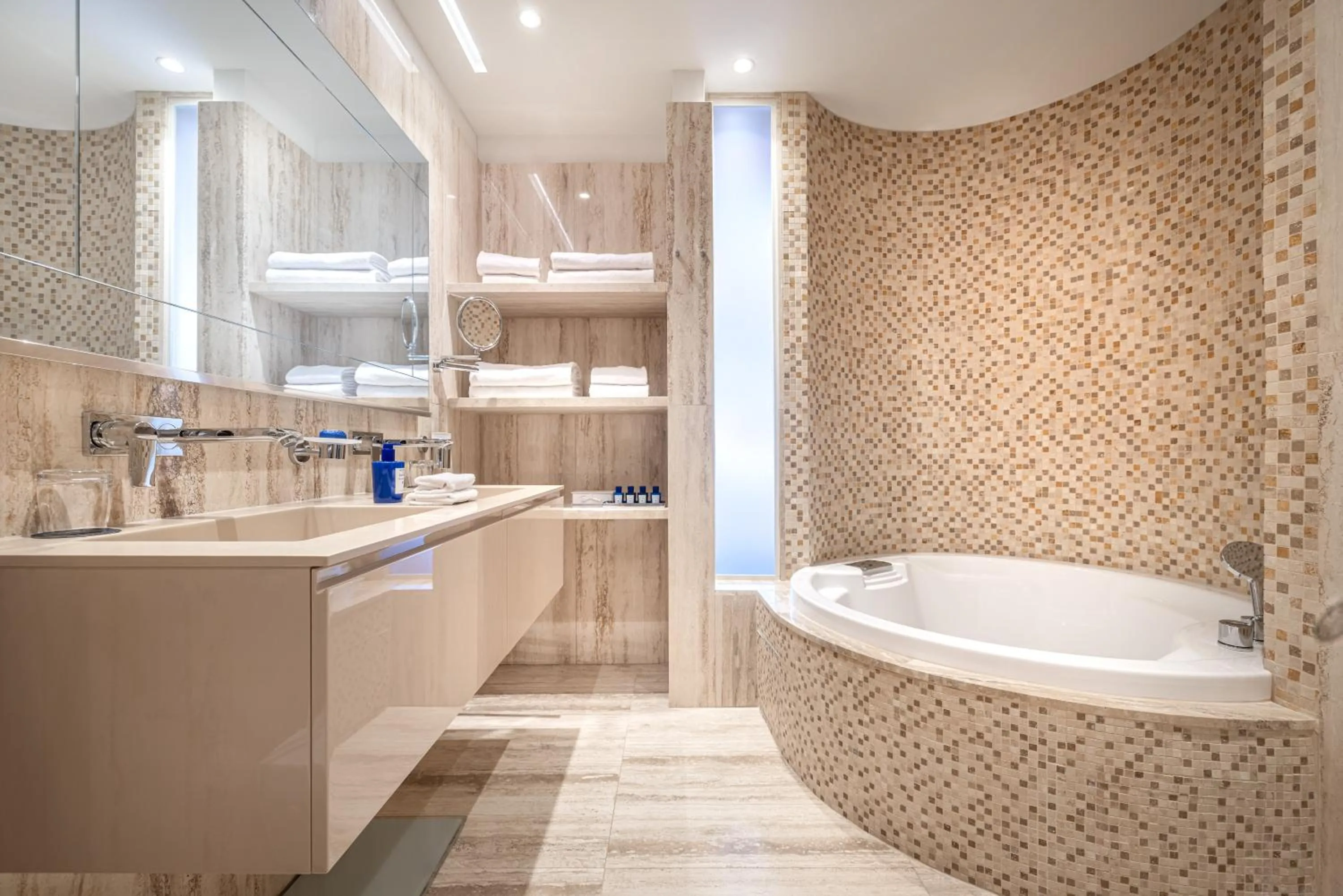 Bathroom in Boutique Hotel Alhambra