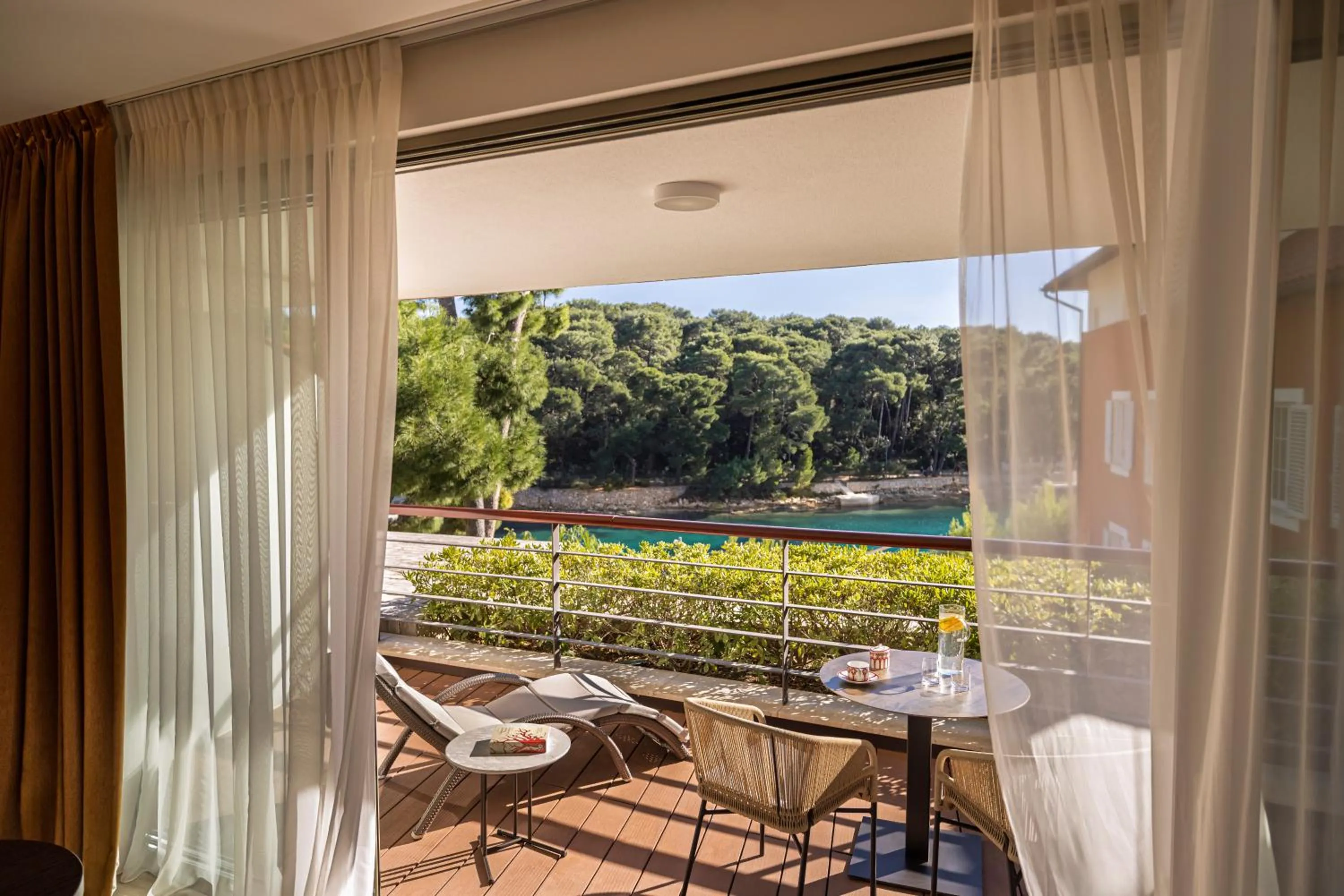 Day in Boutique Hotel Alhambra