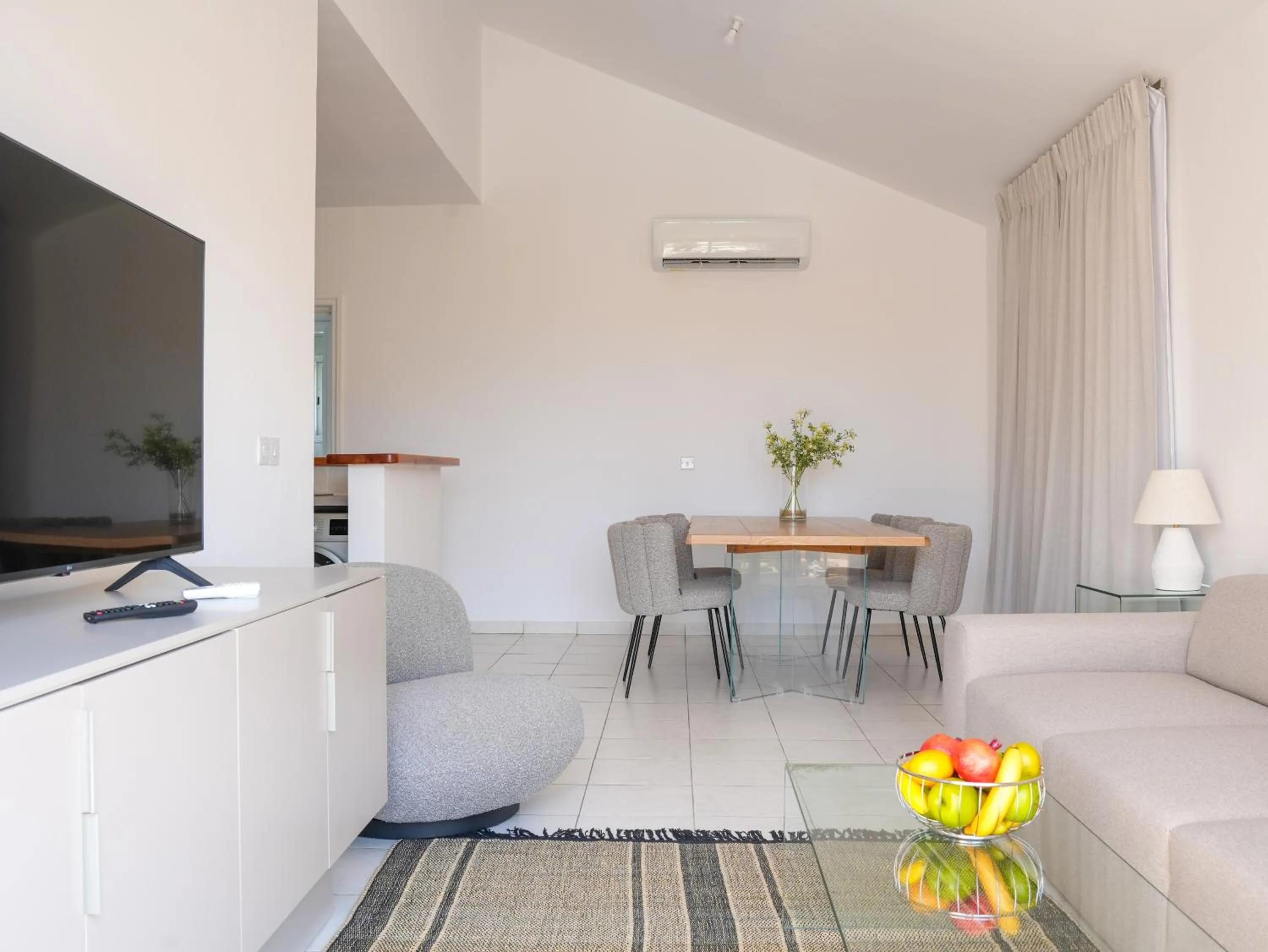 Resitour - Limnaria Gardens Apartments