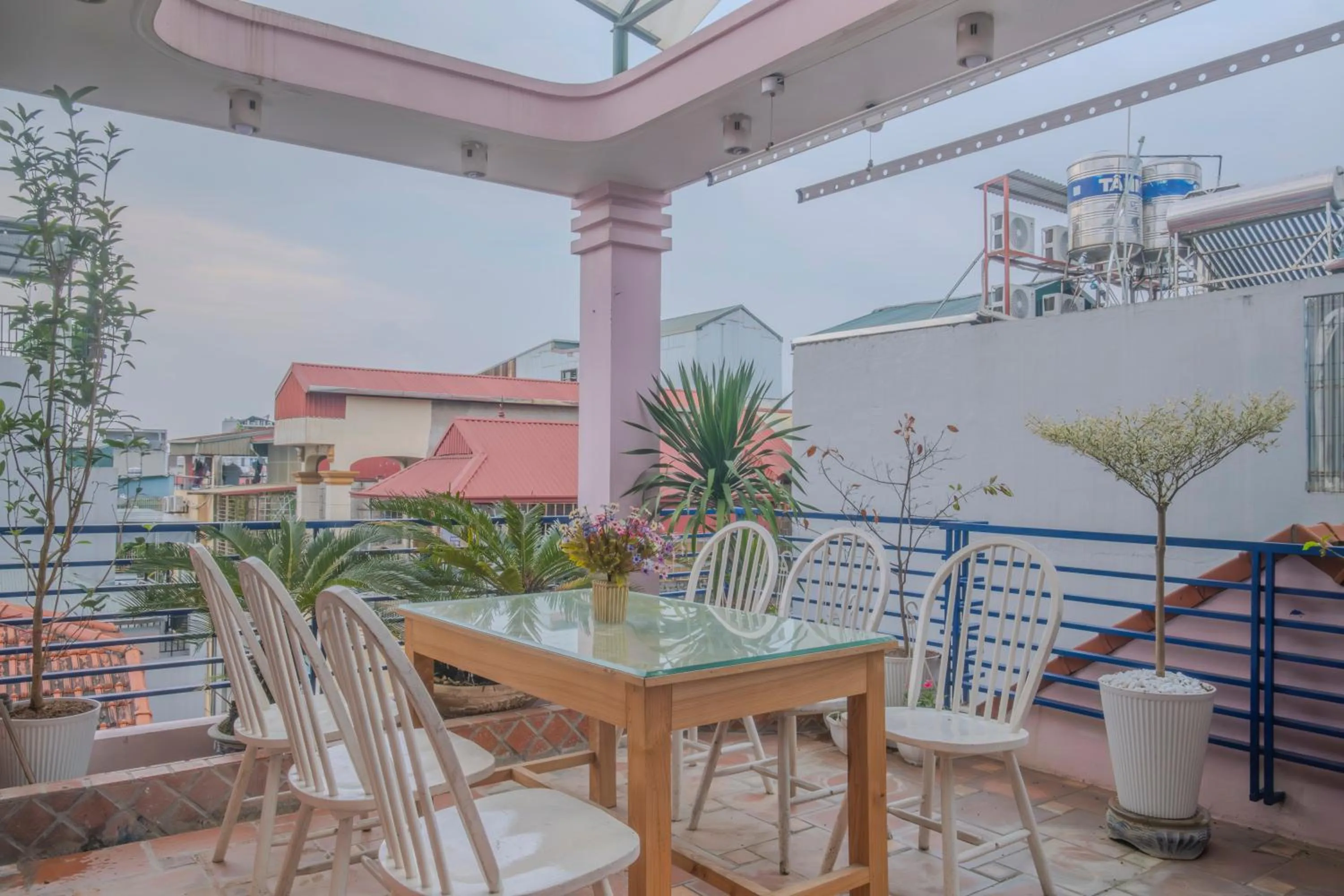 Balcony/Terrace in La Sen Westlake Tay Ho Homestay