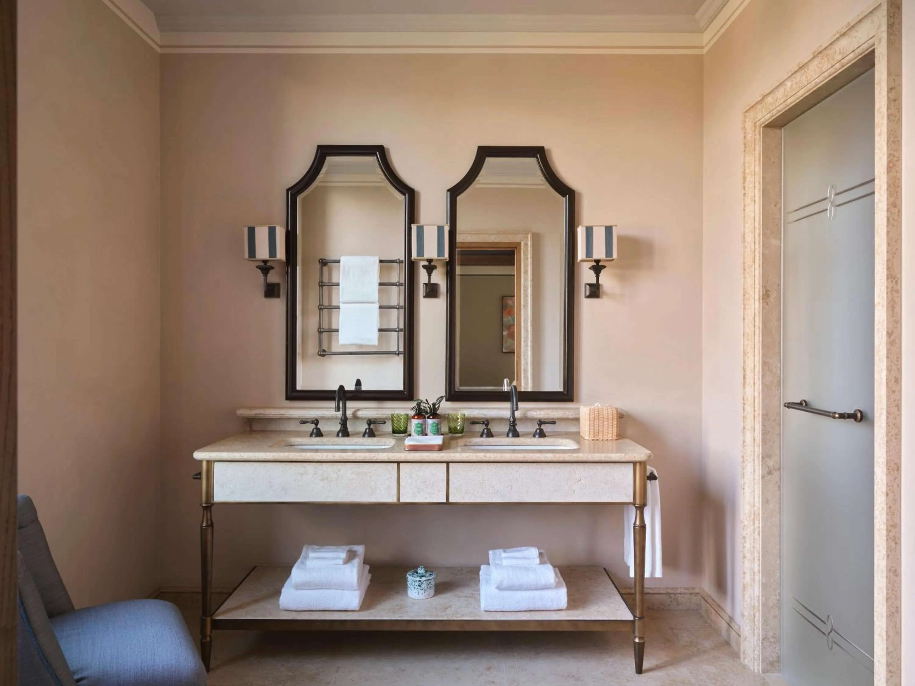 Bathroom in Collegio alla Querce, Auberge Collection