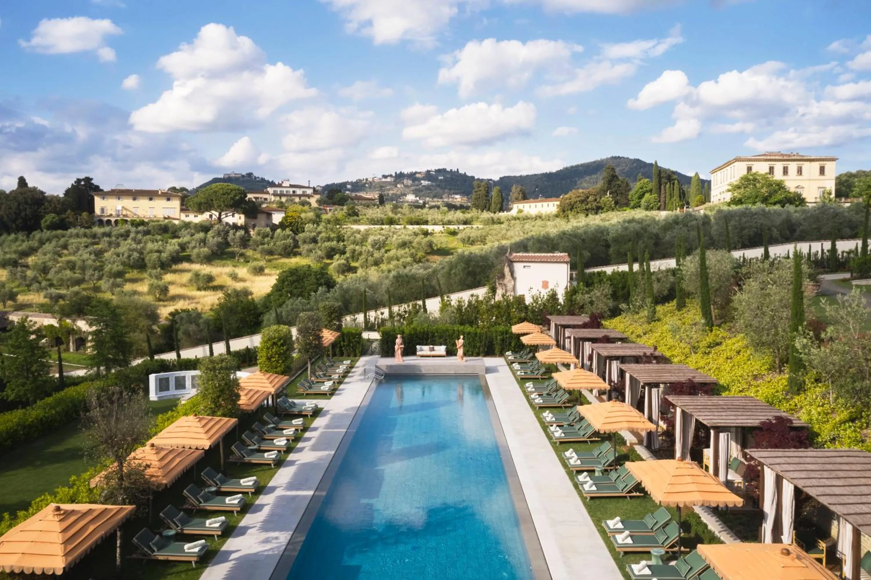 Pool view in Collegio alla Querce, Auberge Collection