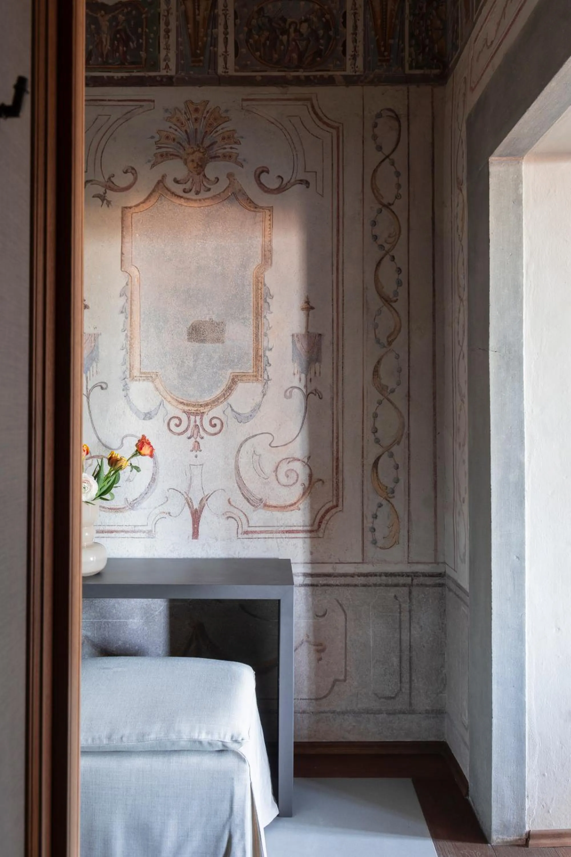 Decorative detail, Bed in Collegio alla Querce, Auberge Collection