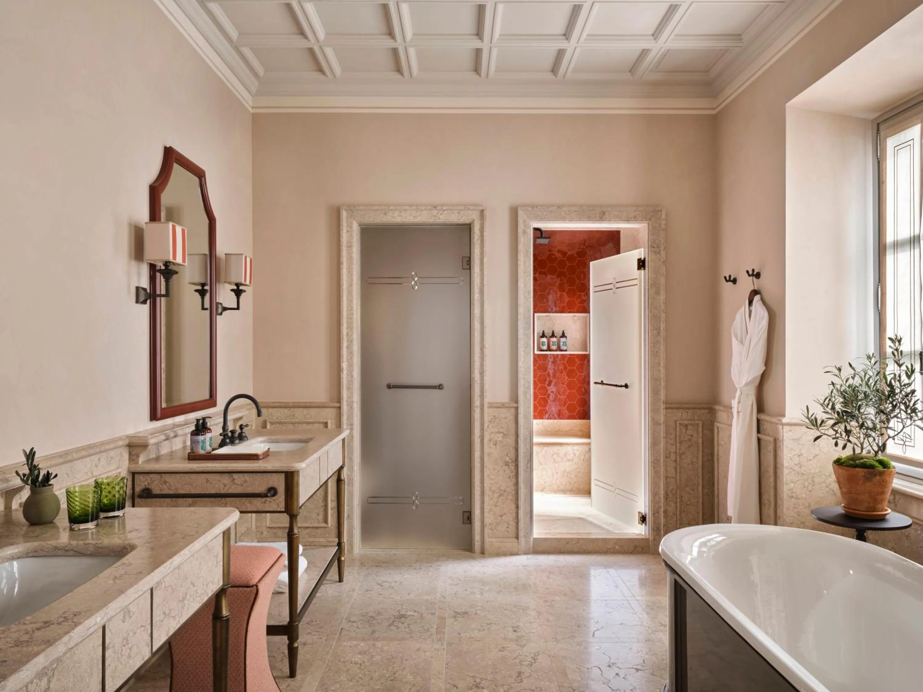 Bathroom in Collegio alla Querce, Auberge Collection