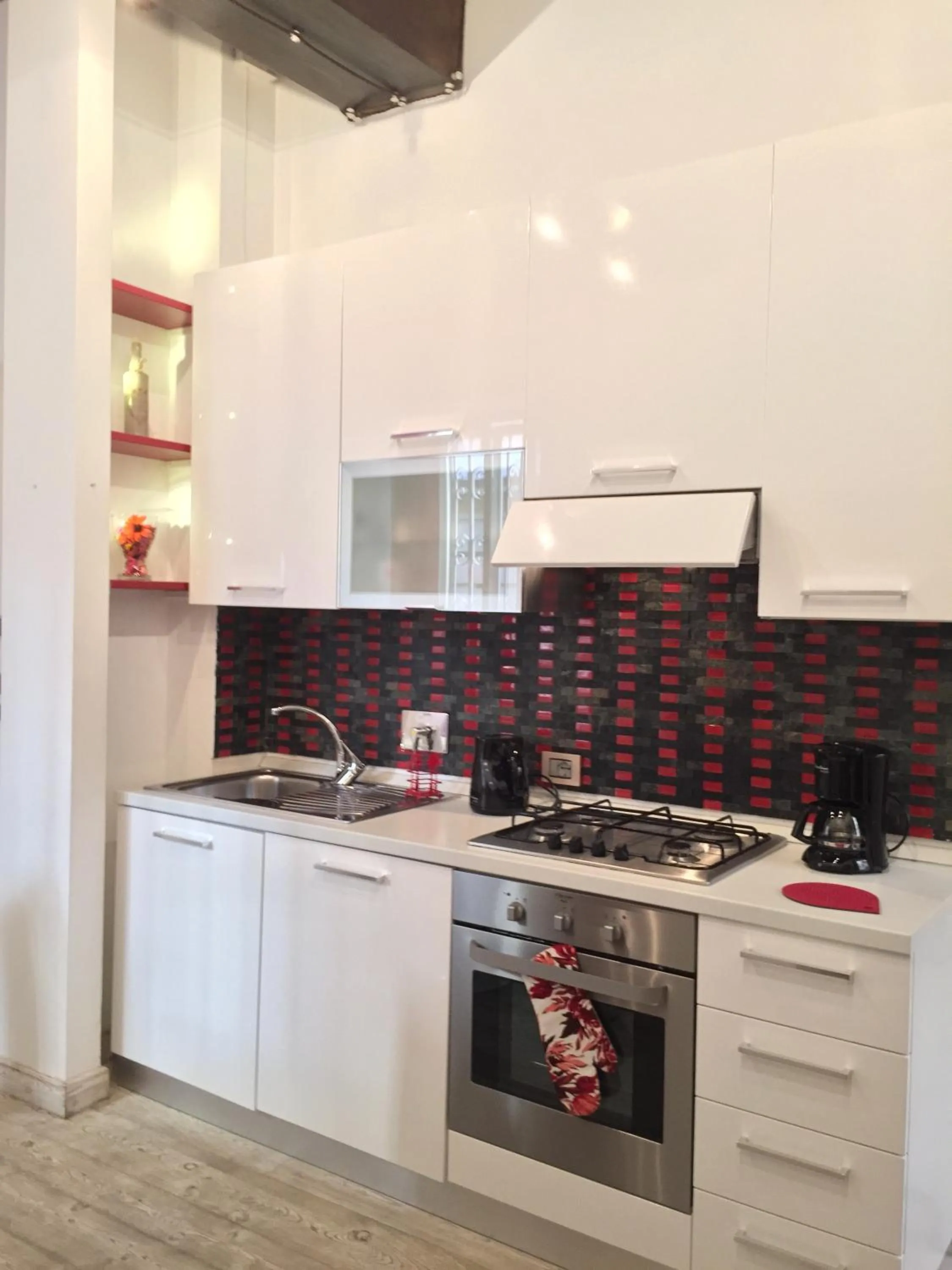 Kitchen or kitchenette in B&S Suite Colosseo