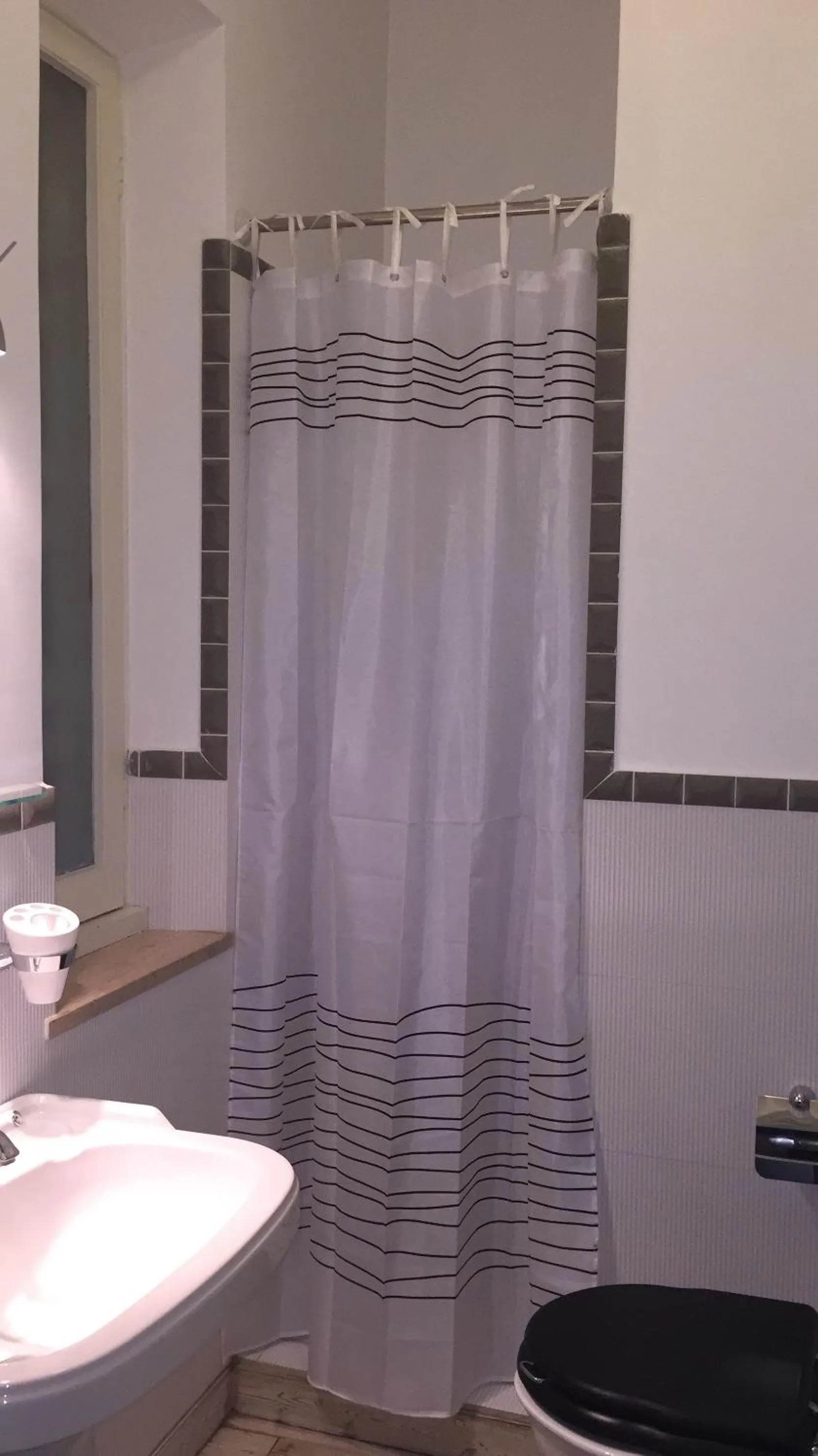 Shower in B&S Suite Colosseo