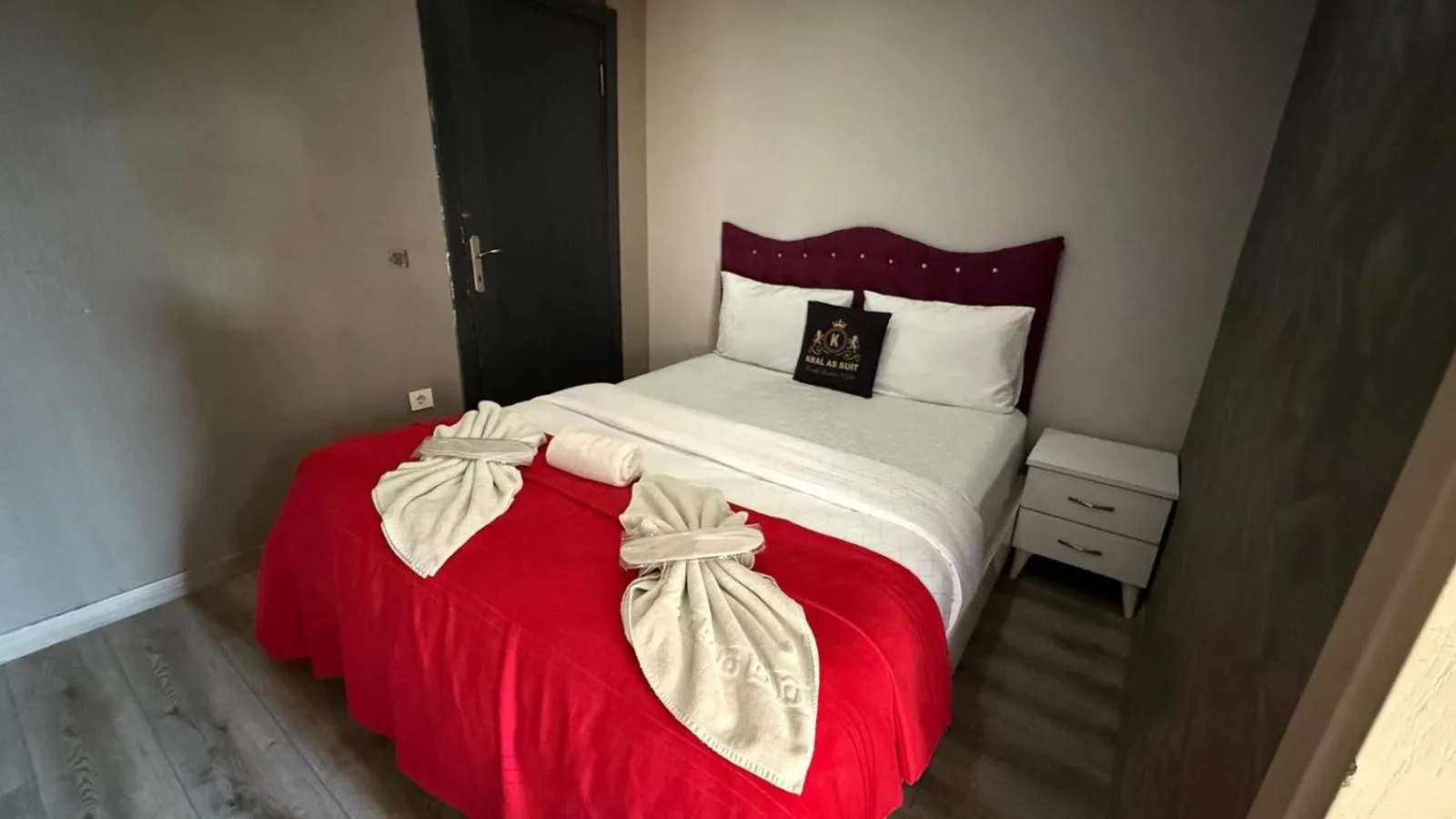 Bed in Kral As Suite Hotel