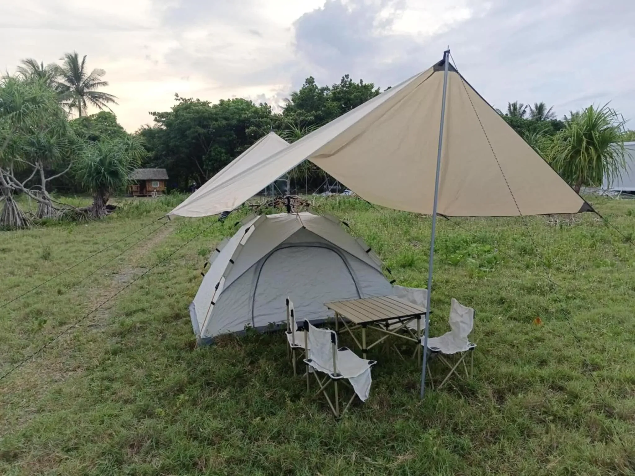 The Waves at Socorro Baler- Hotel A