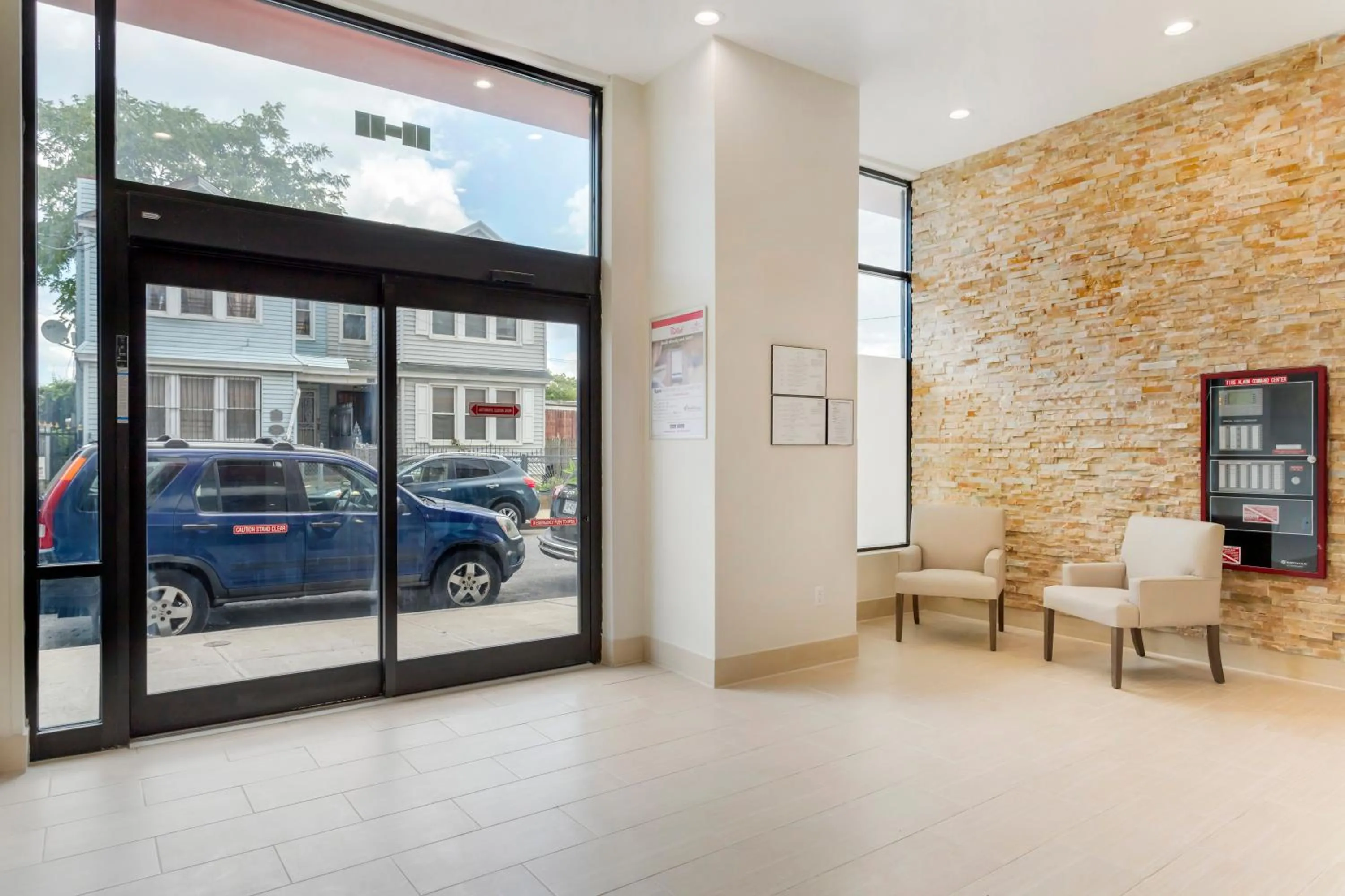 Lobby or reception in Red Roof Inn PLUS Jamaica, NY - JFK Airport