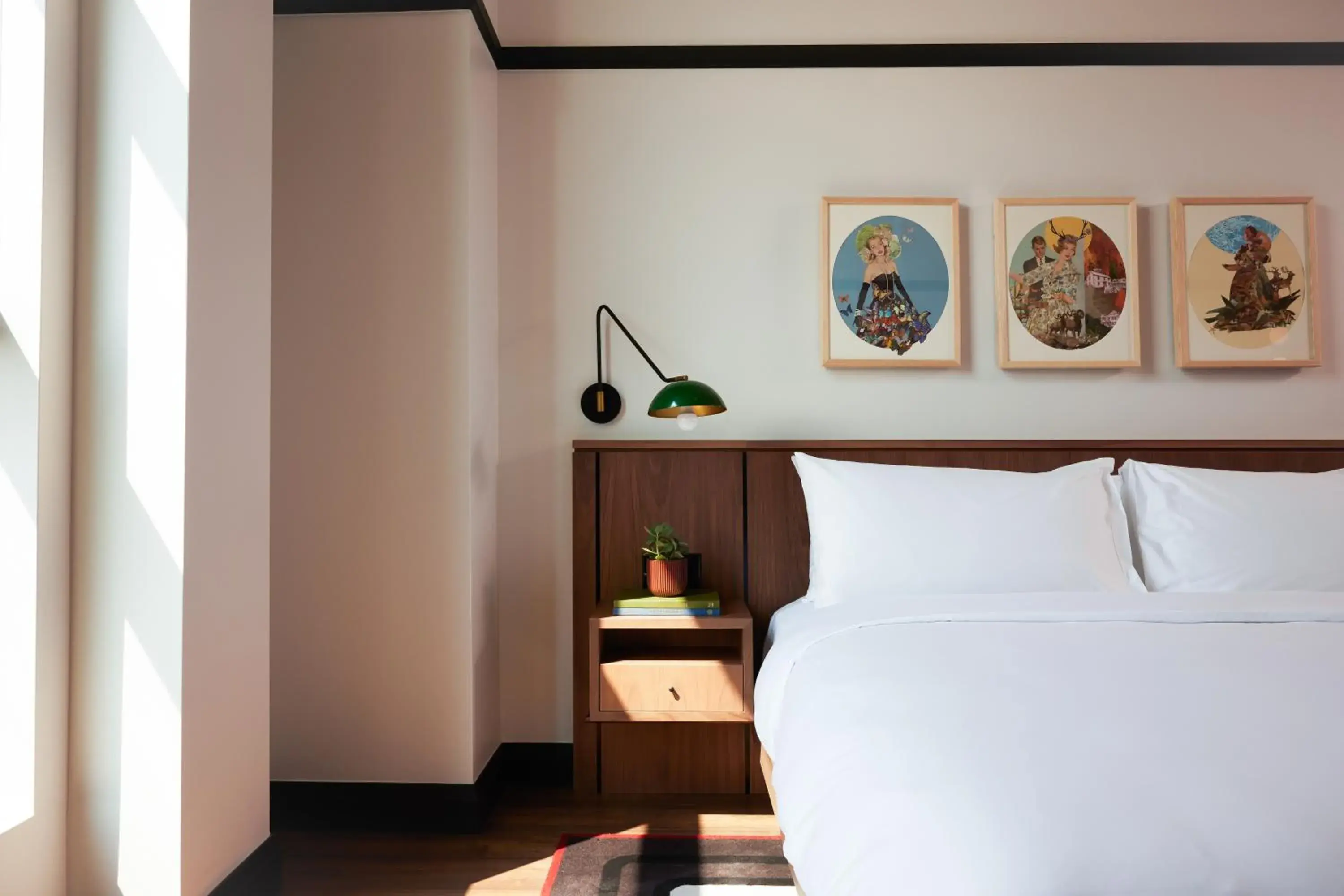 Deluxe King Studio in The Postmark Hotel Deluxe King Studio in The Postmark Hotel