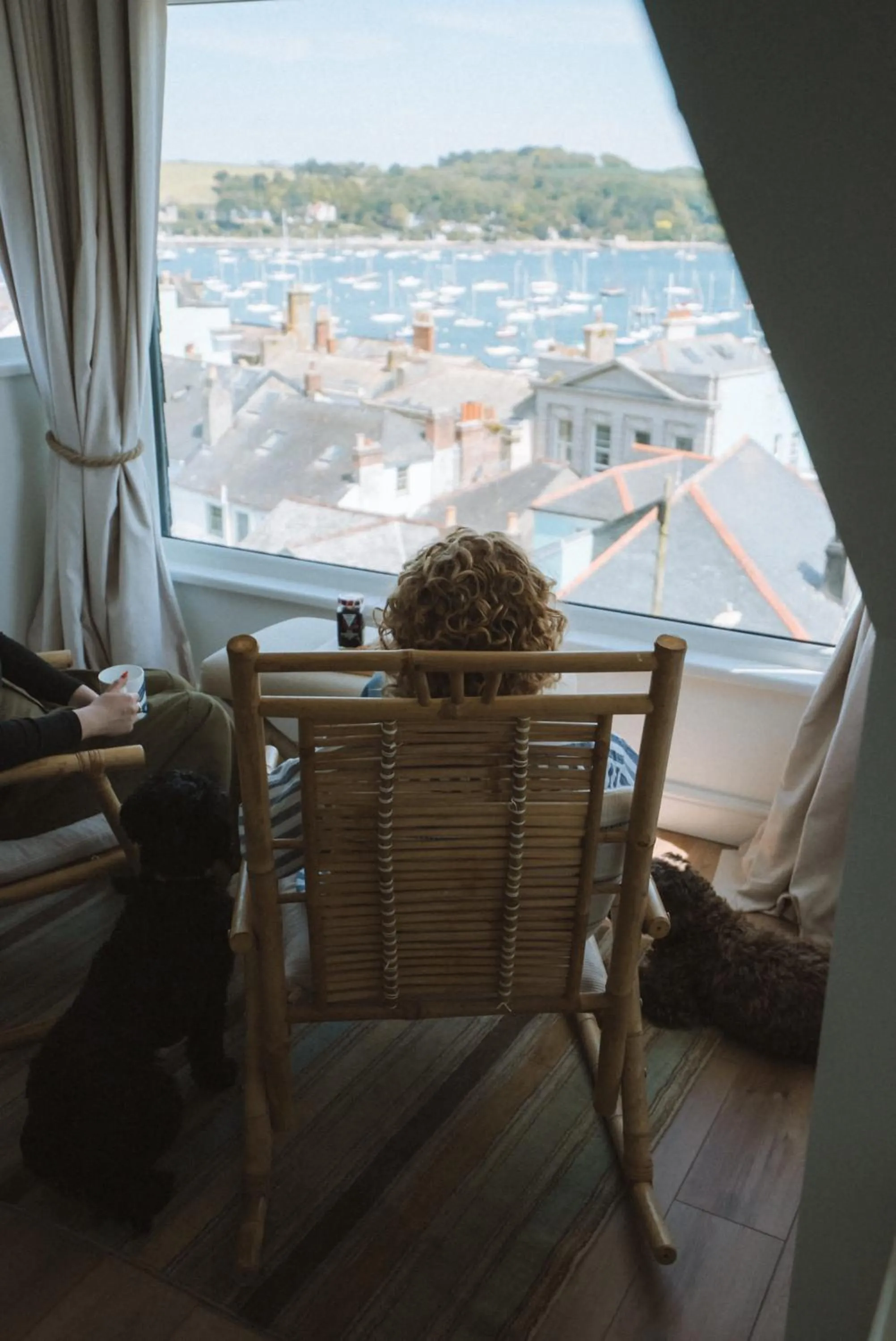 Stunning High Street Townhouse With Sea Views & Parking at 'Tide View Townhouse'