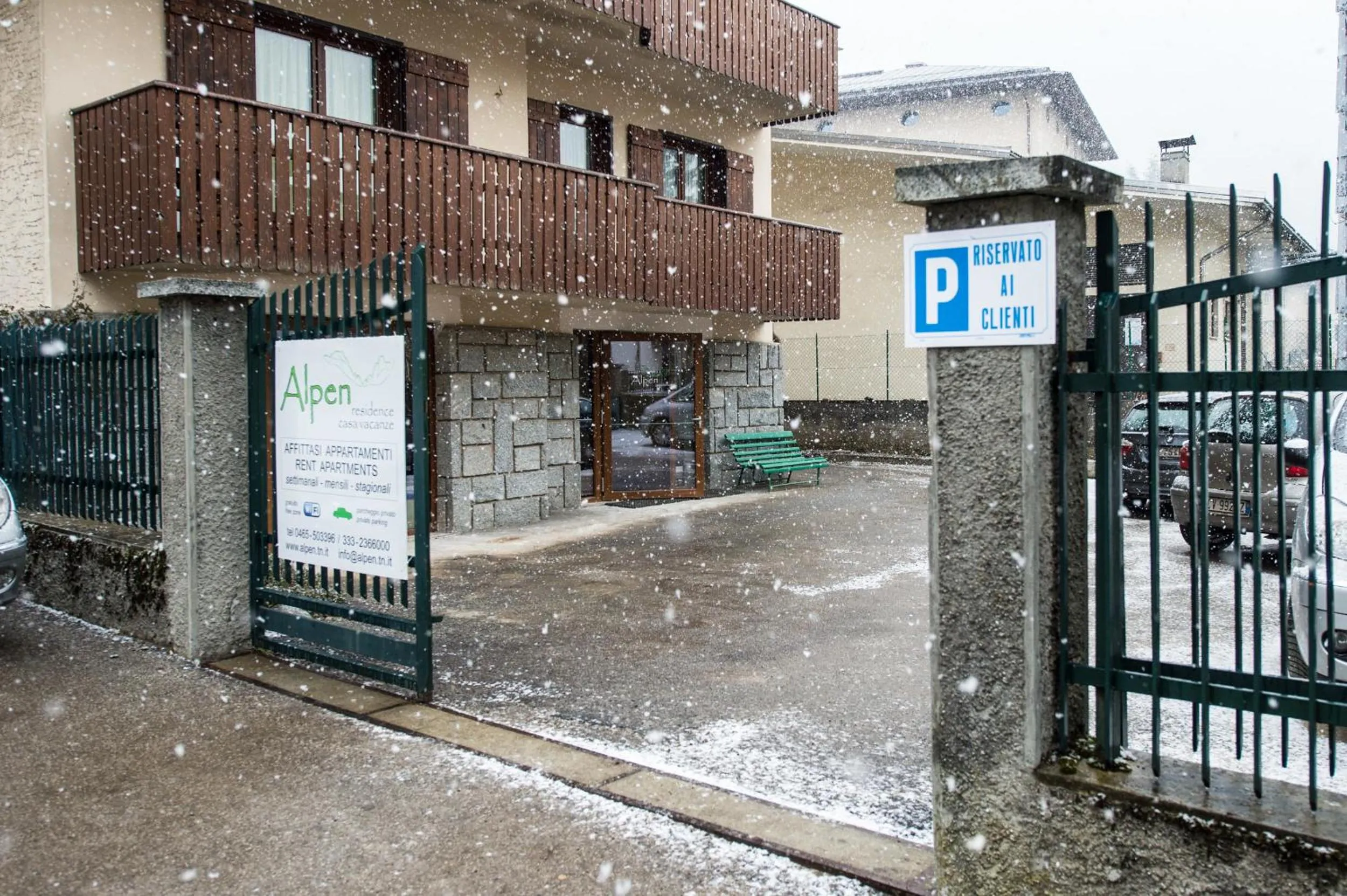 Facade/entrance in Residence Alpen Casavacanze