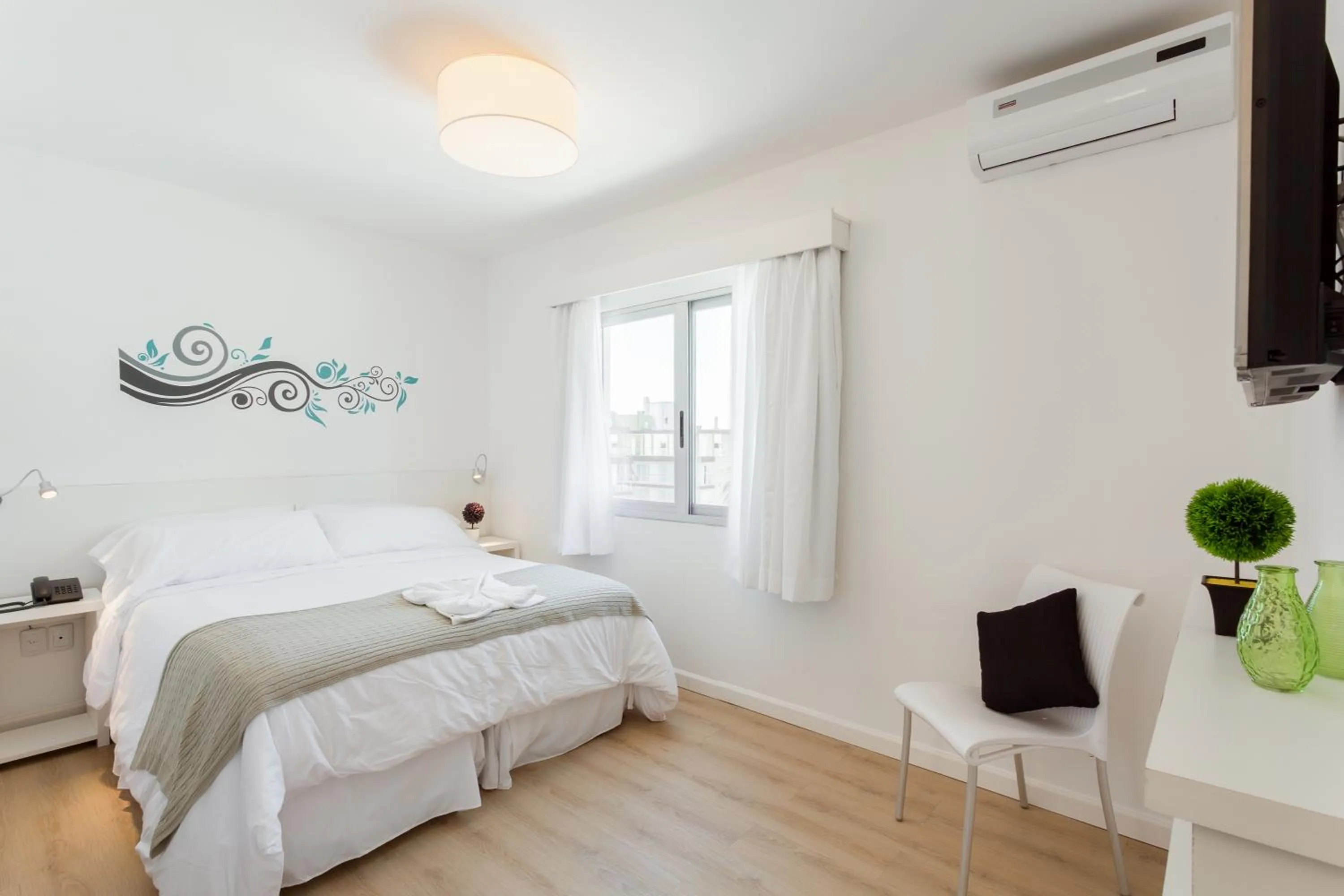 Bedroom, Bed in 20 Hotel
