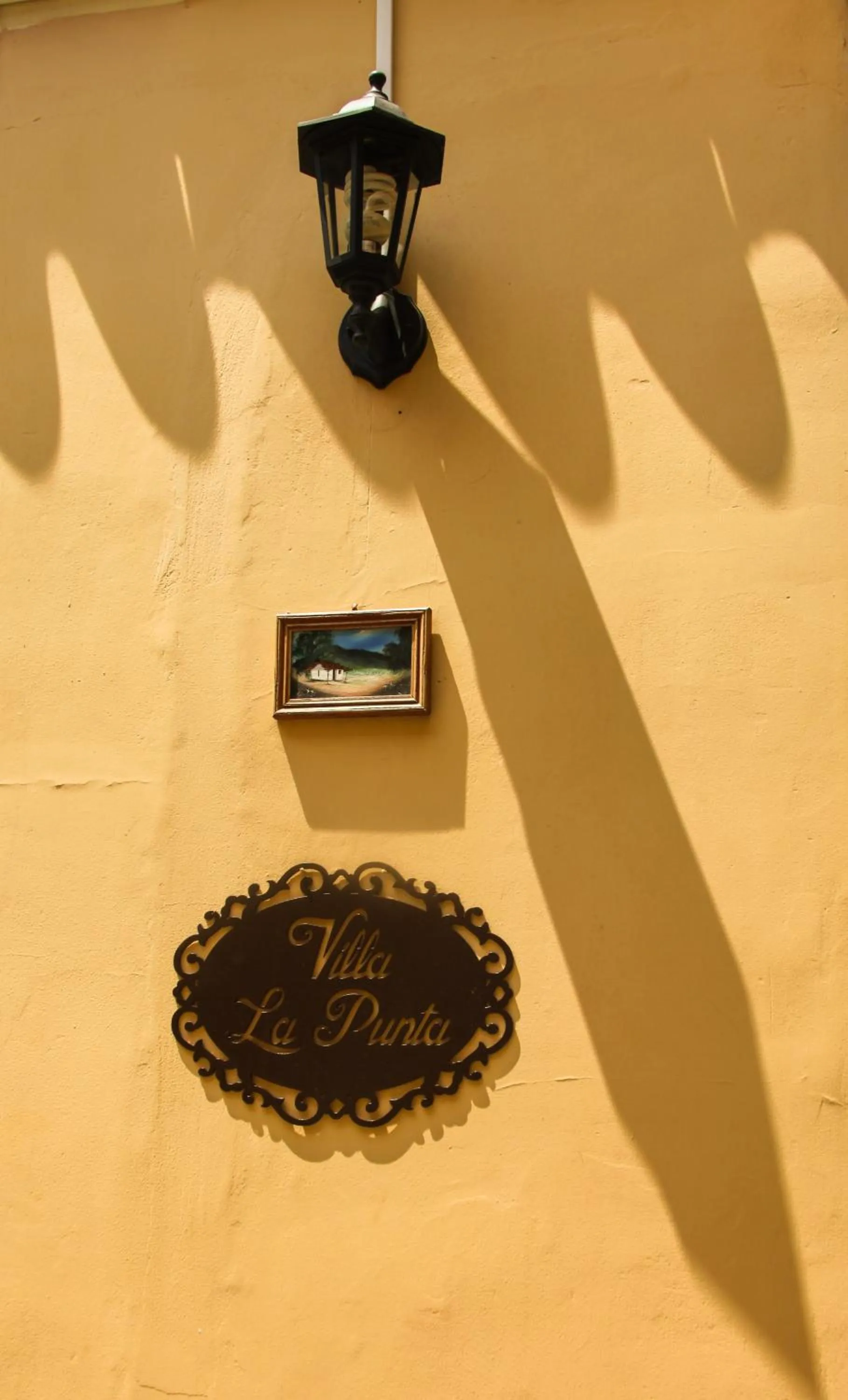 Property logo or sign in Villa La Punta