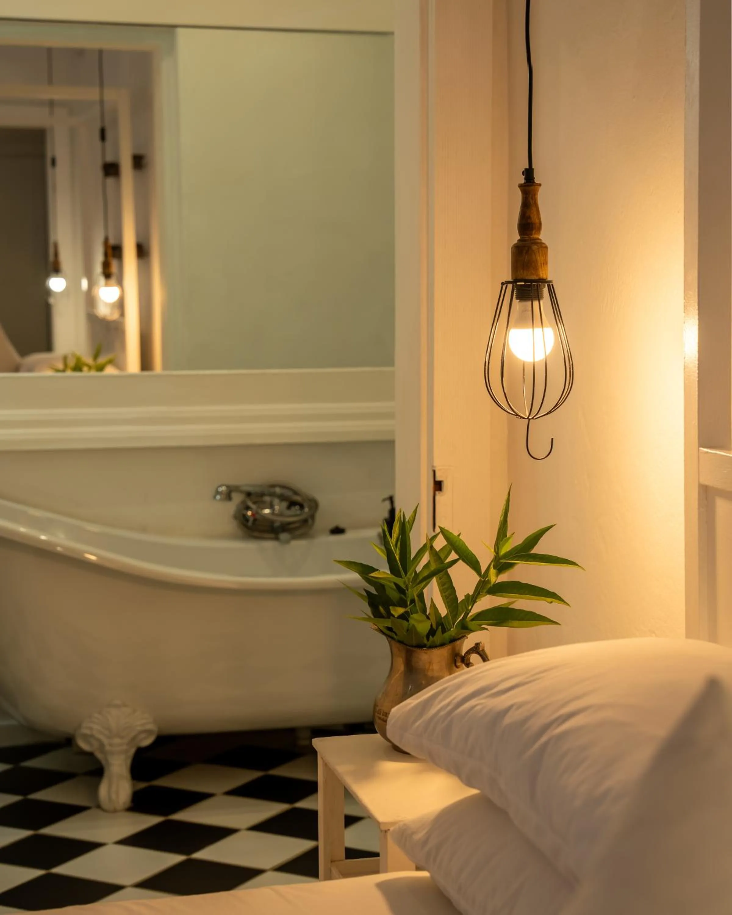 Bathroom, Bed in Boutique Guesthouse Hanover