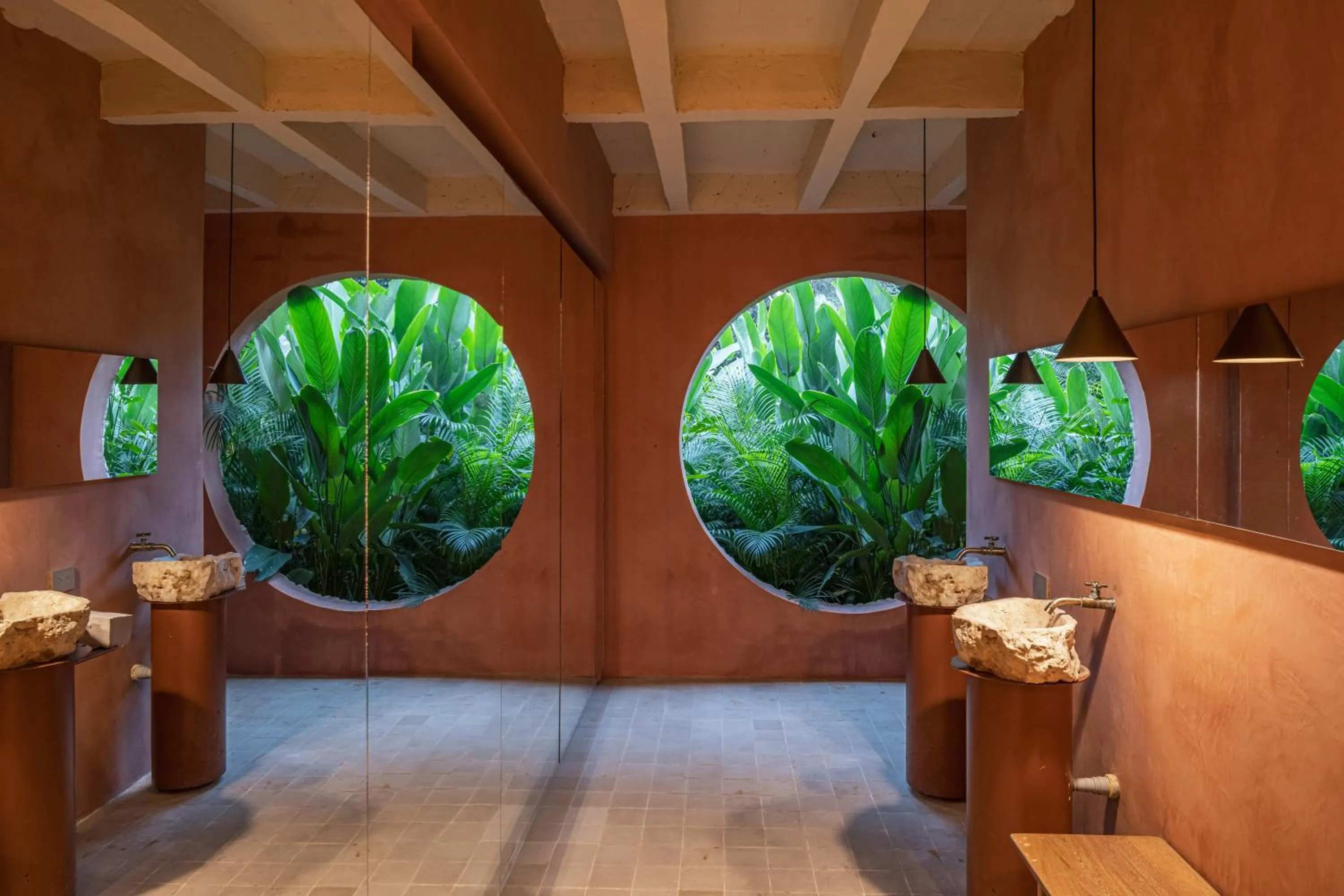 Public Bath in Arde La Selva