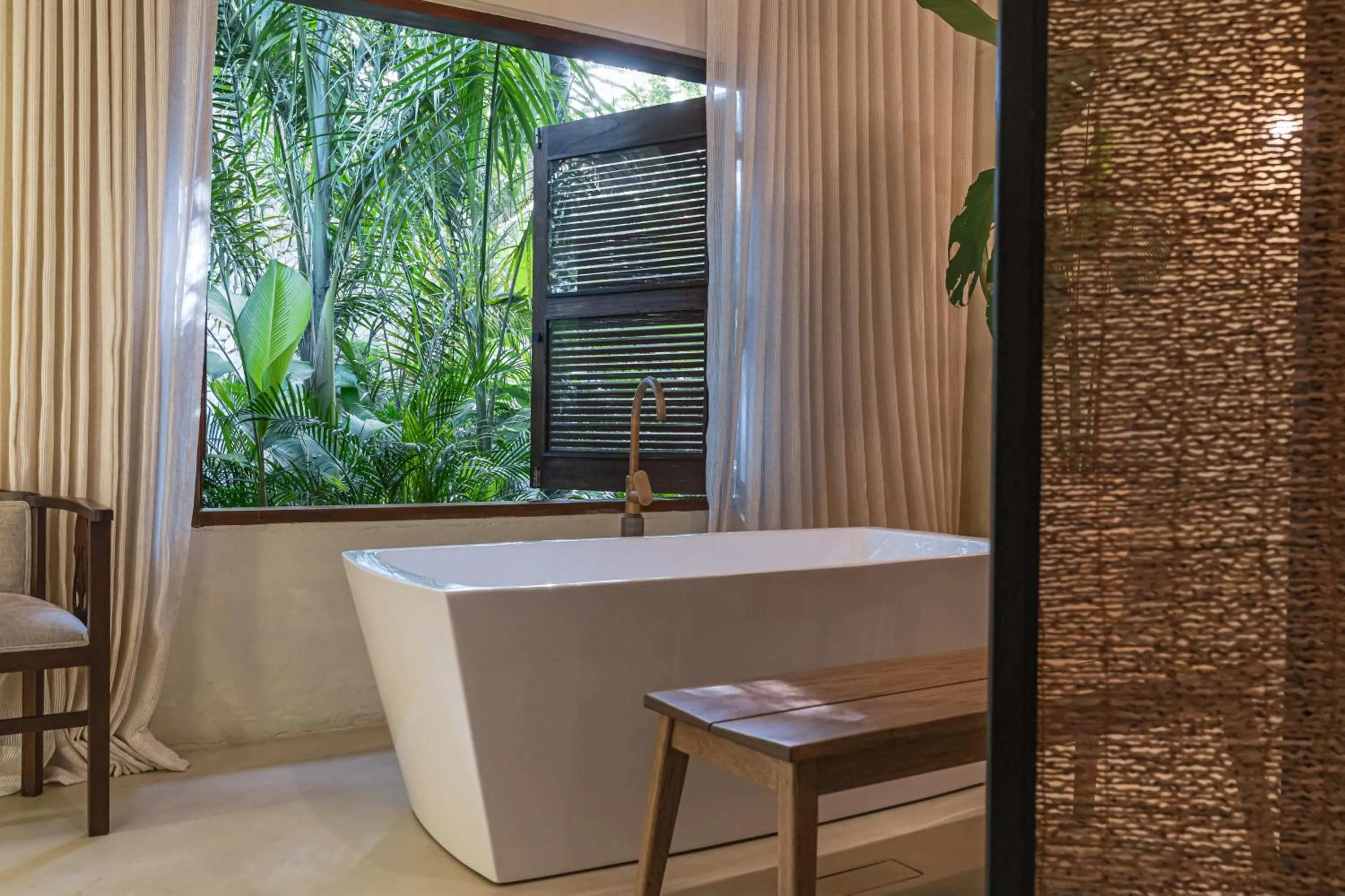Hot Tub in Arde La Selva