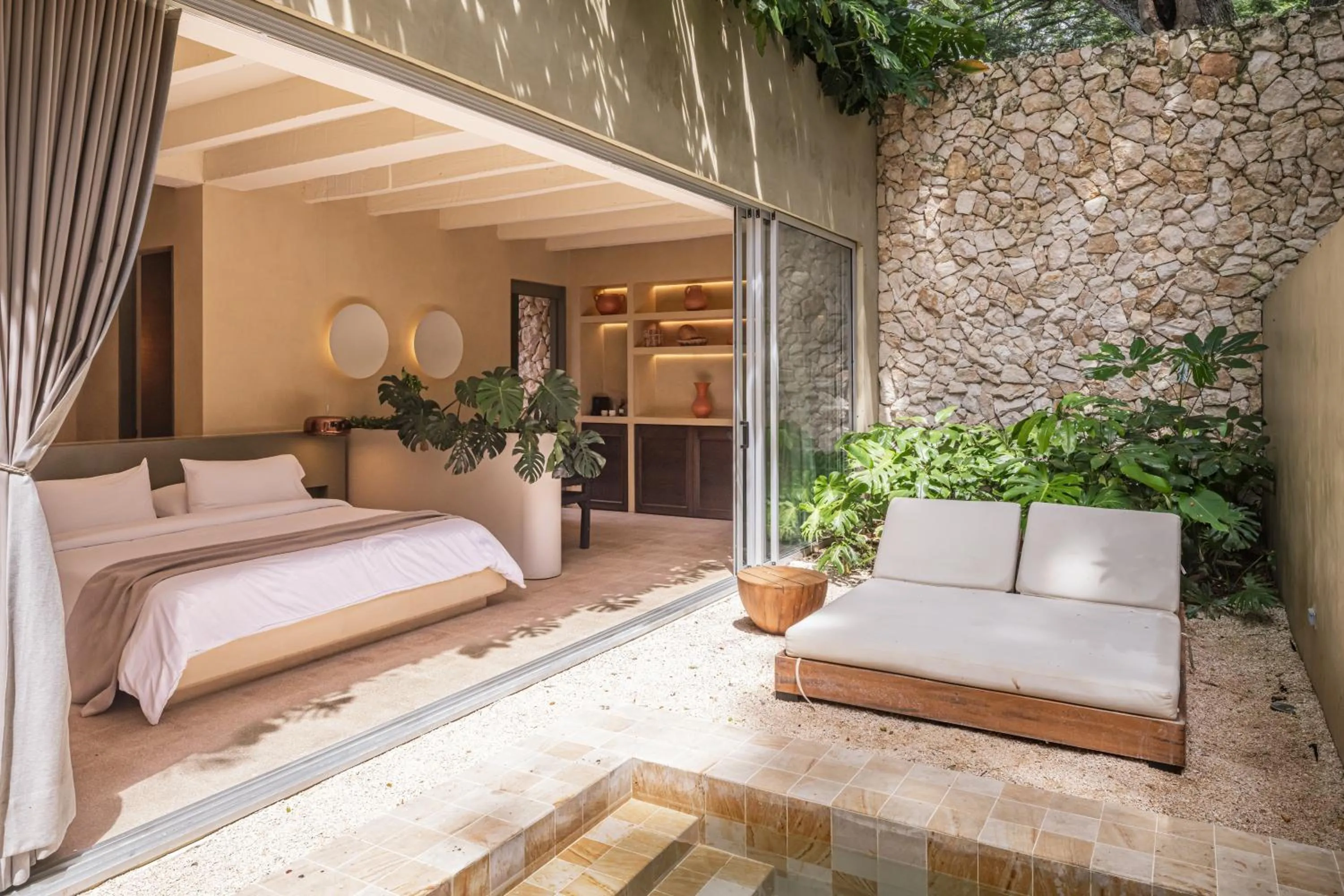 Patio, Bed in Arde La Selva