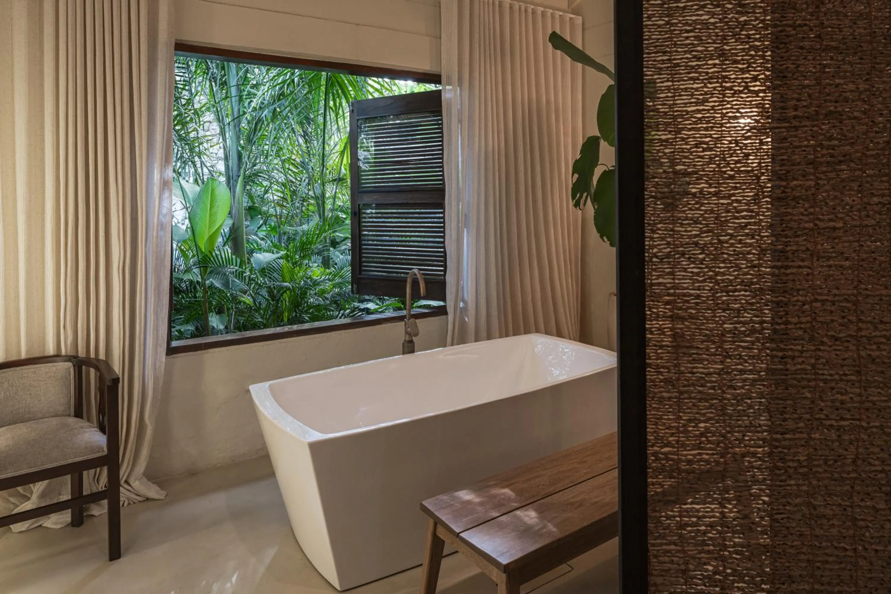 Bathroom in Arde La Selva