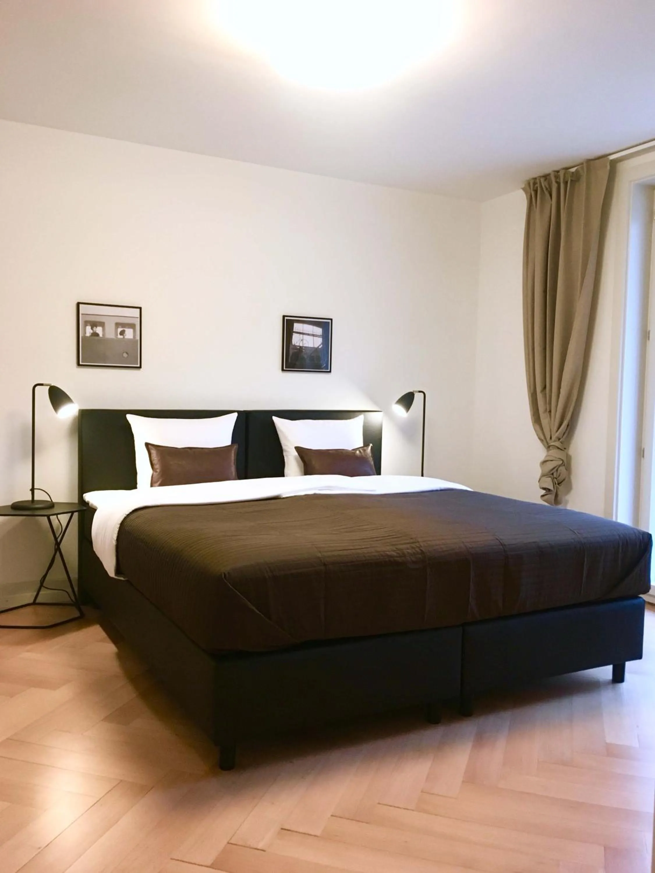 Bed in Viadukt Apartments