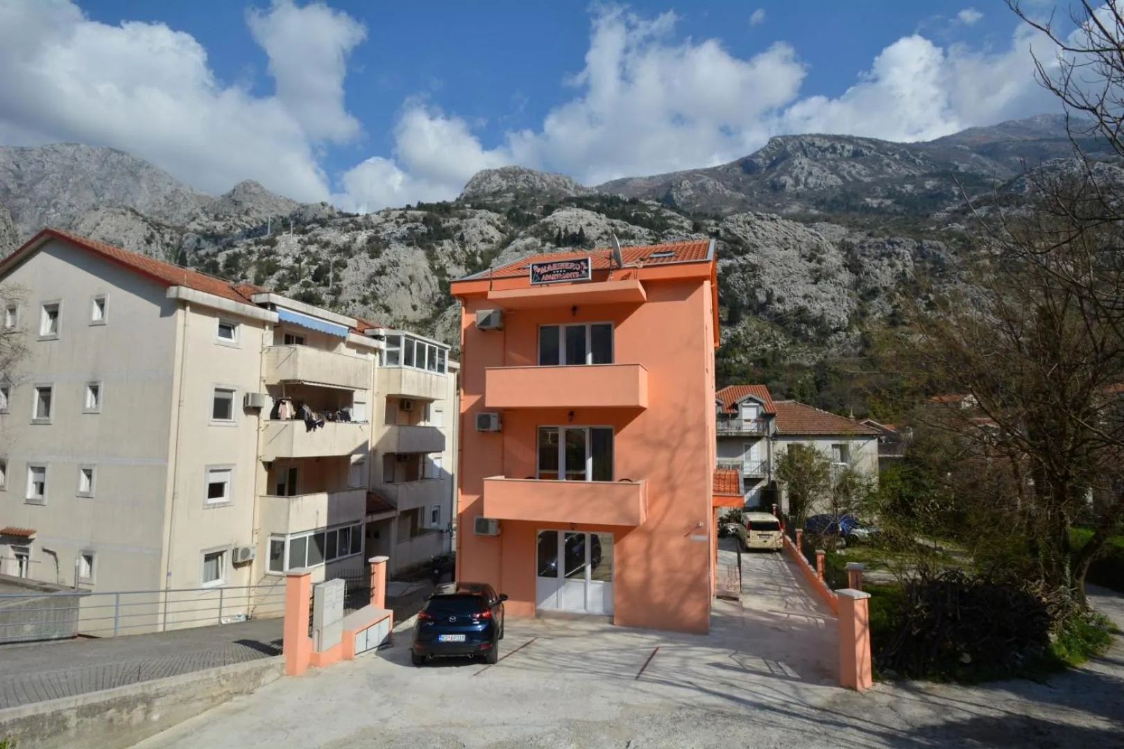 Property building in Marinero Apartments