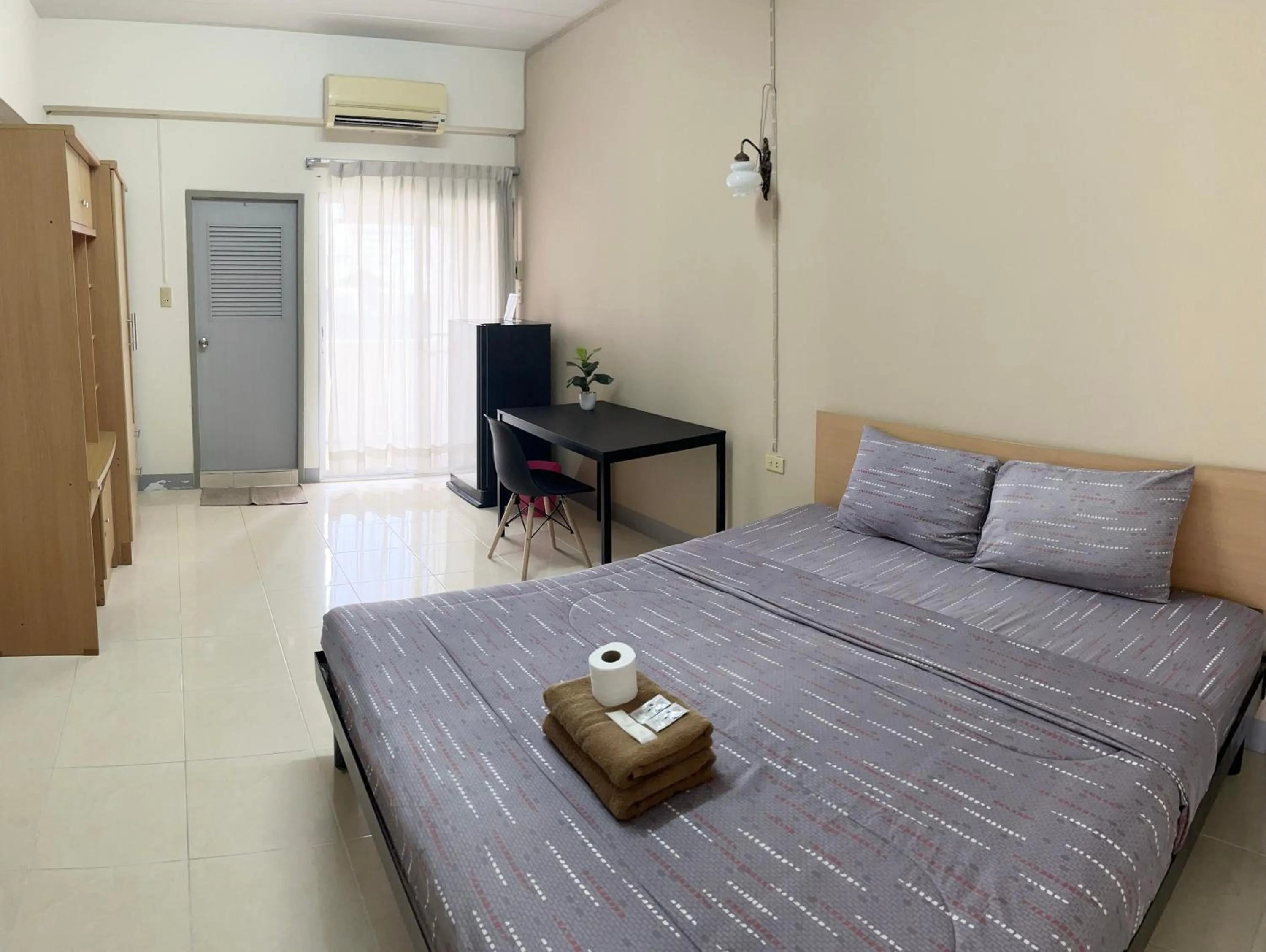 Bed in Grand Residence