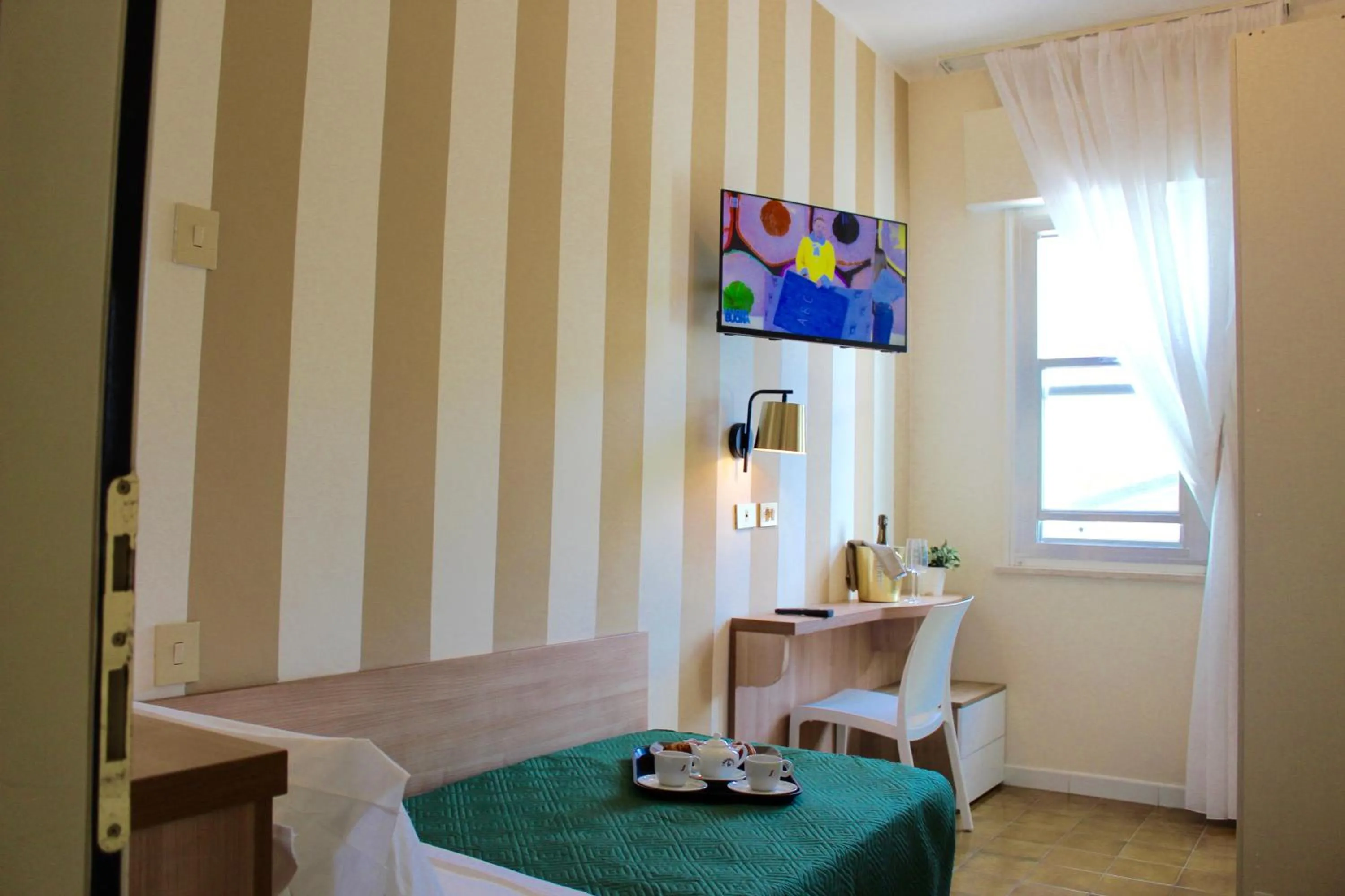 Bedroom in King Hotel