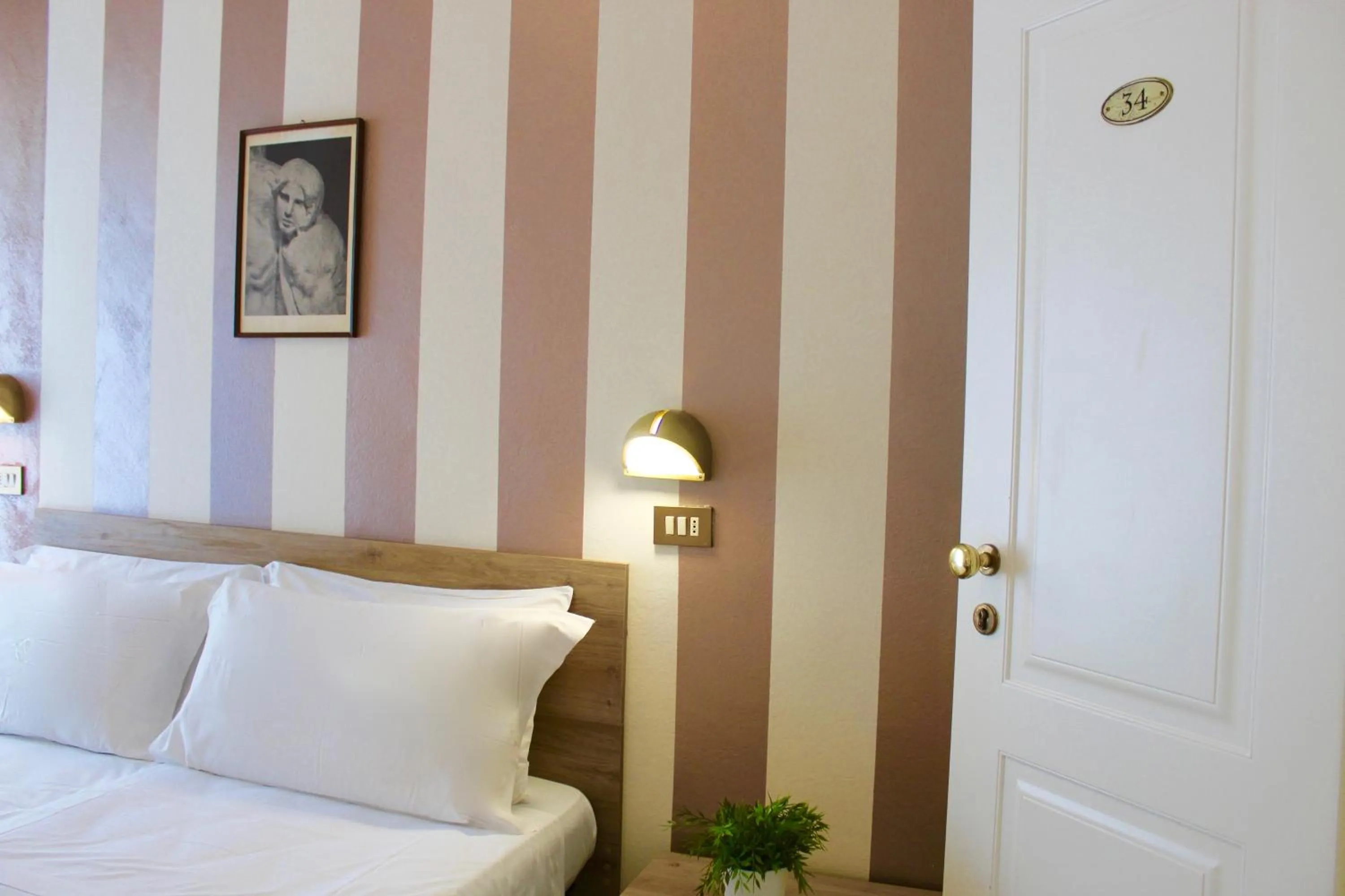 Bedroom in King Hotel