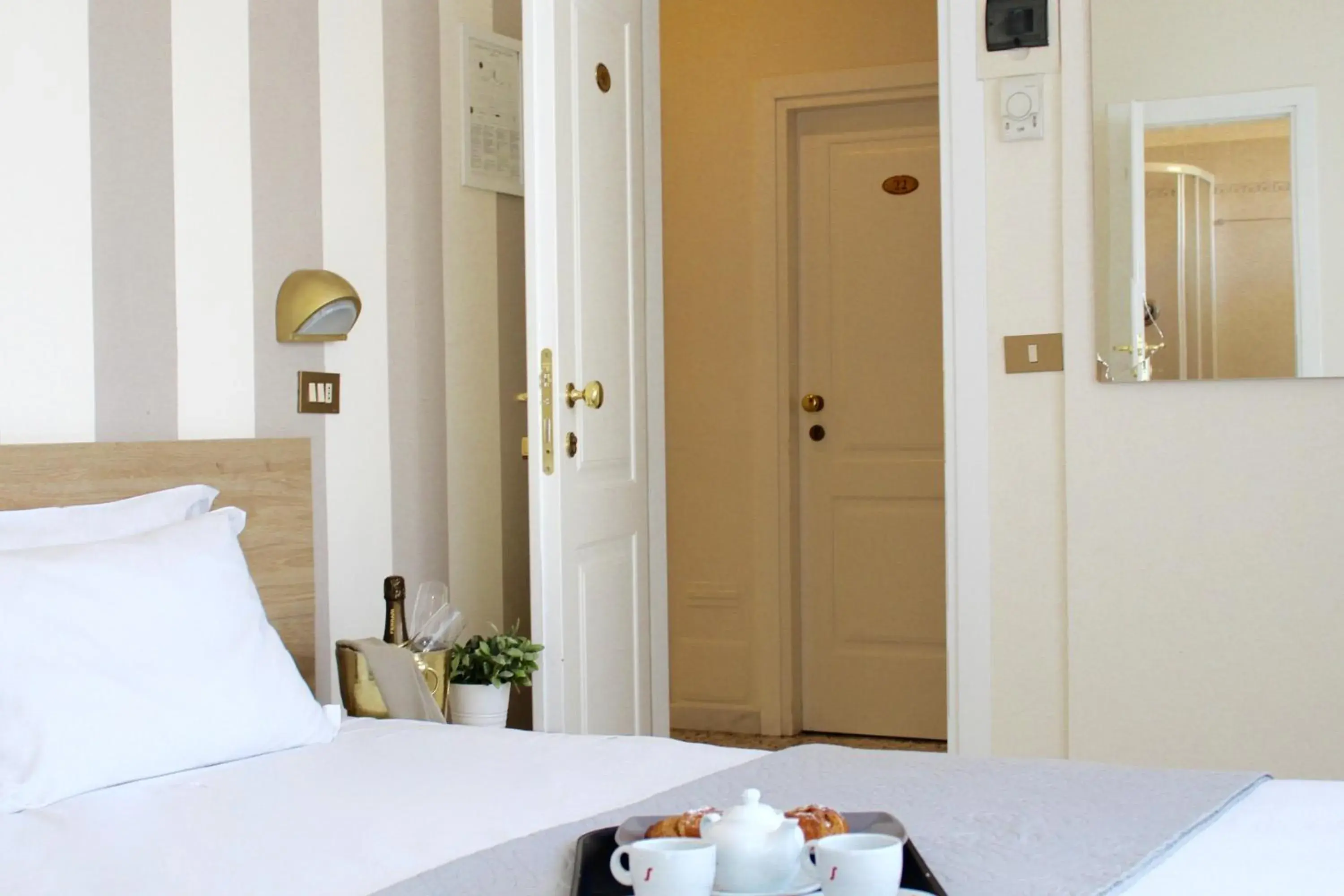 Bedroom in King Hotel Bedroom in King Hotel