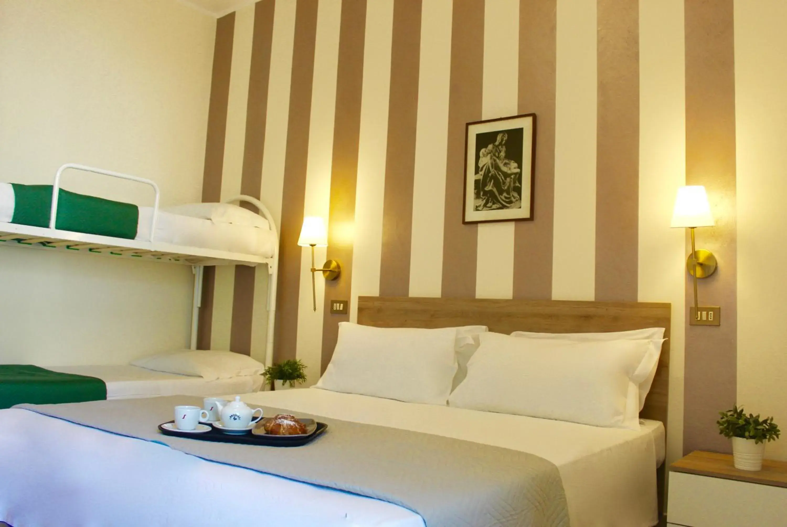 Bedroom in King Hotel Bedroom in King Hotel