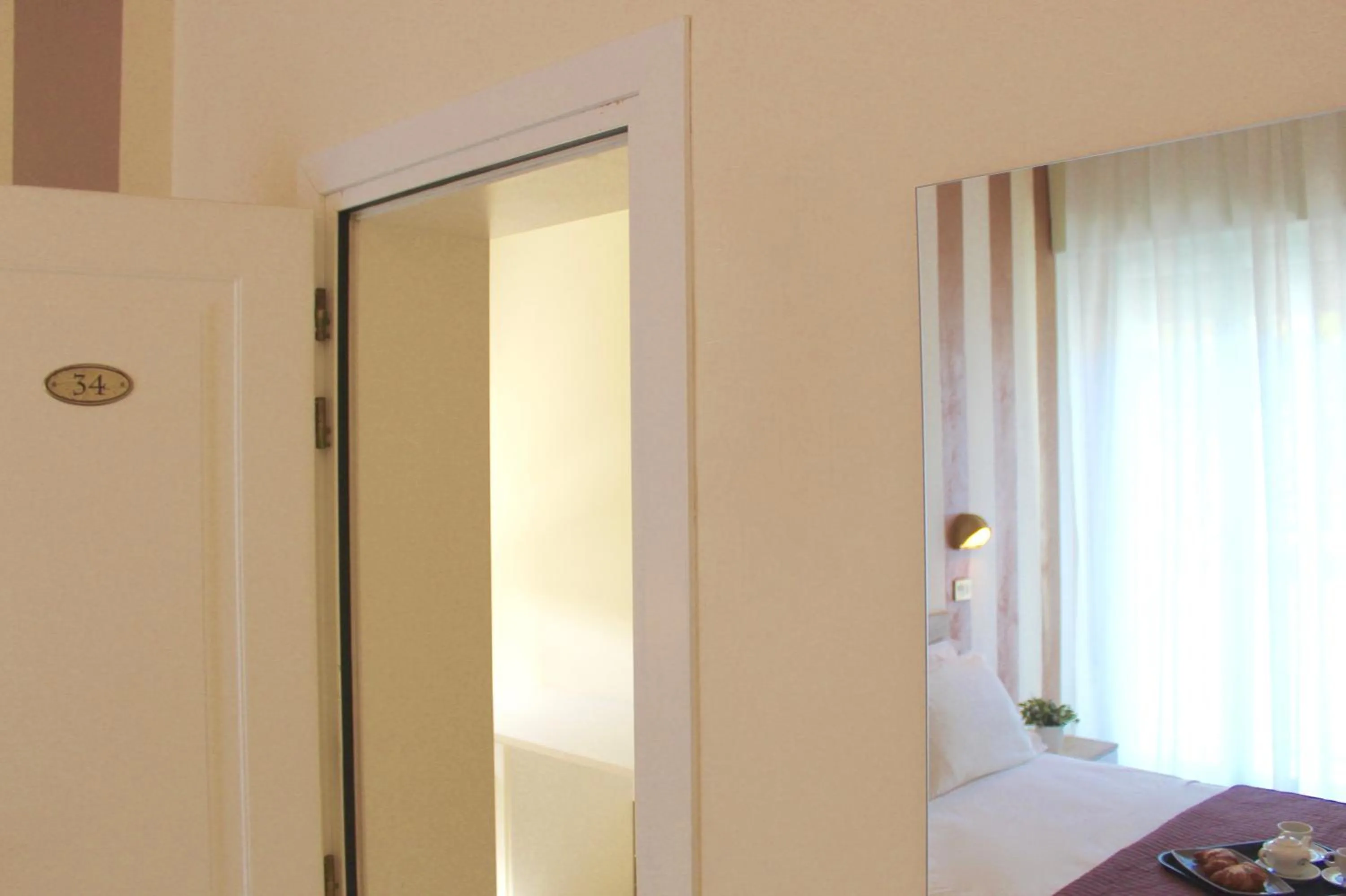 Bedroom in King Hotel