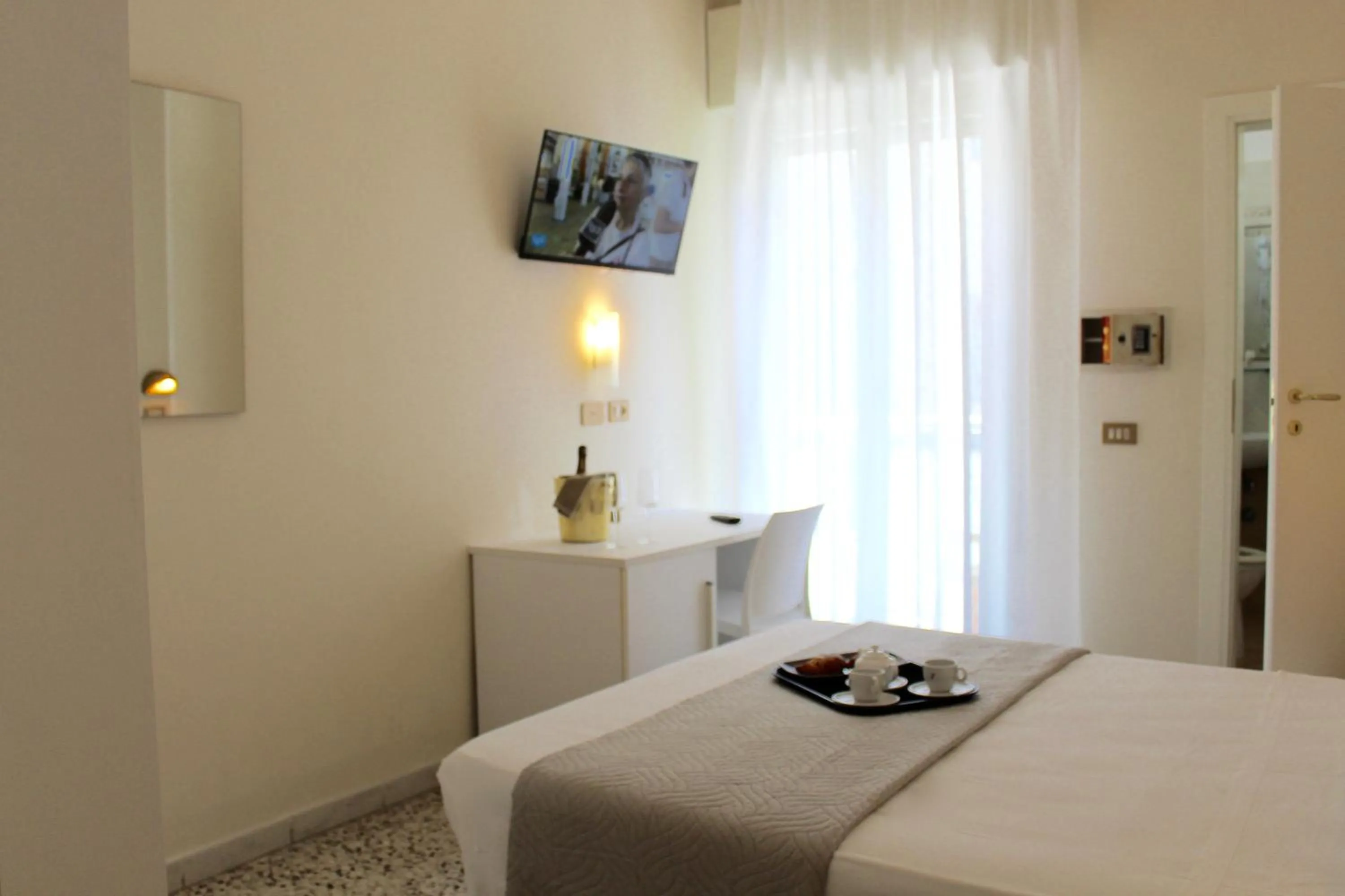 Bedroom in King Hotel